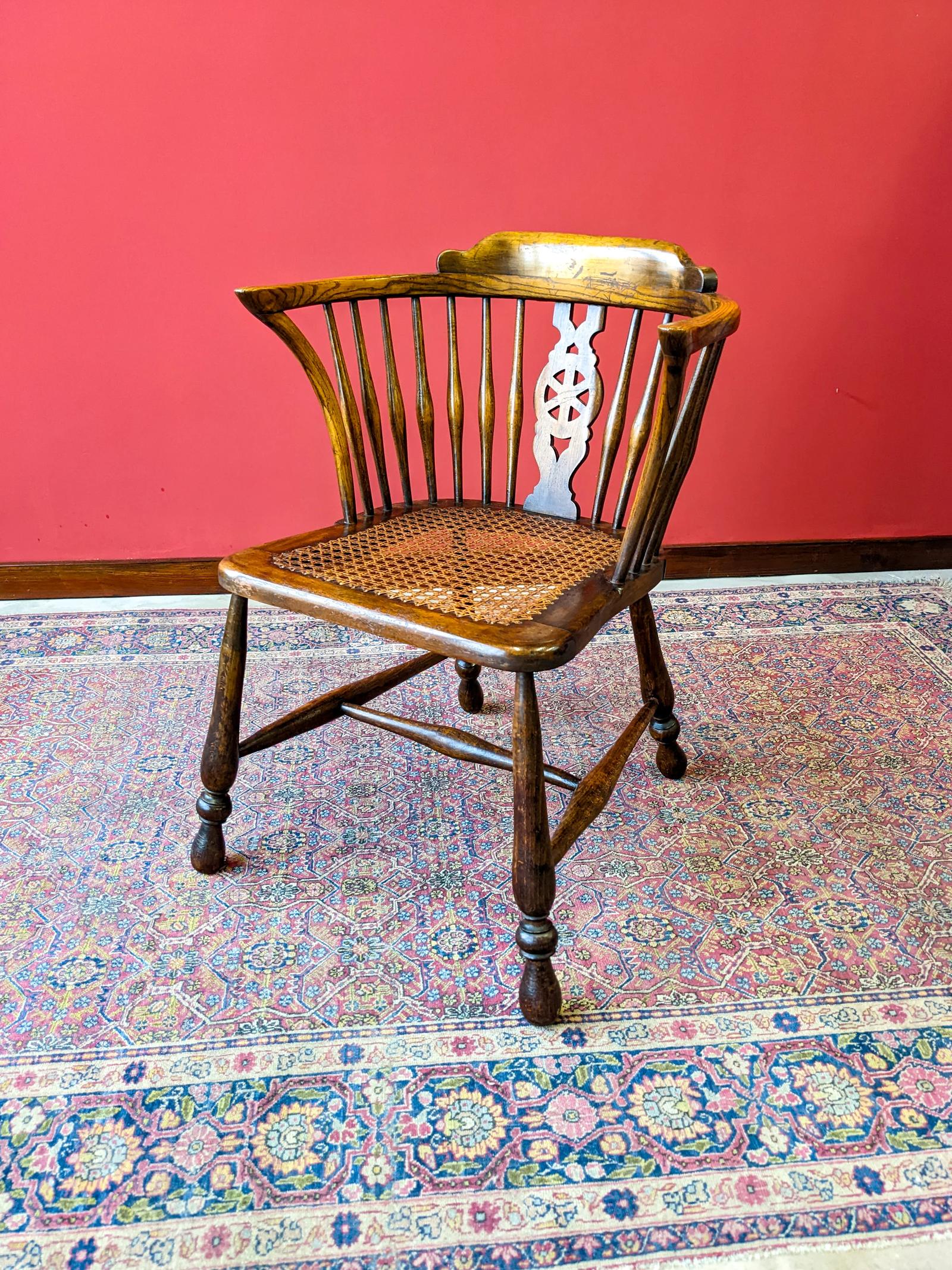 Low Back Windsor Chair c.1940 (1 of 10)