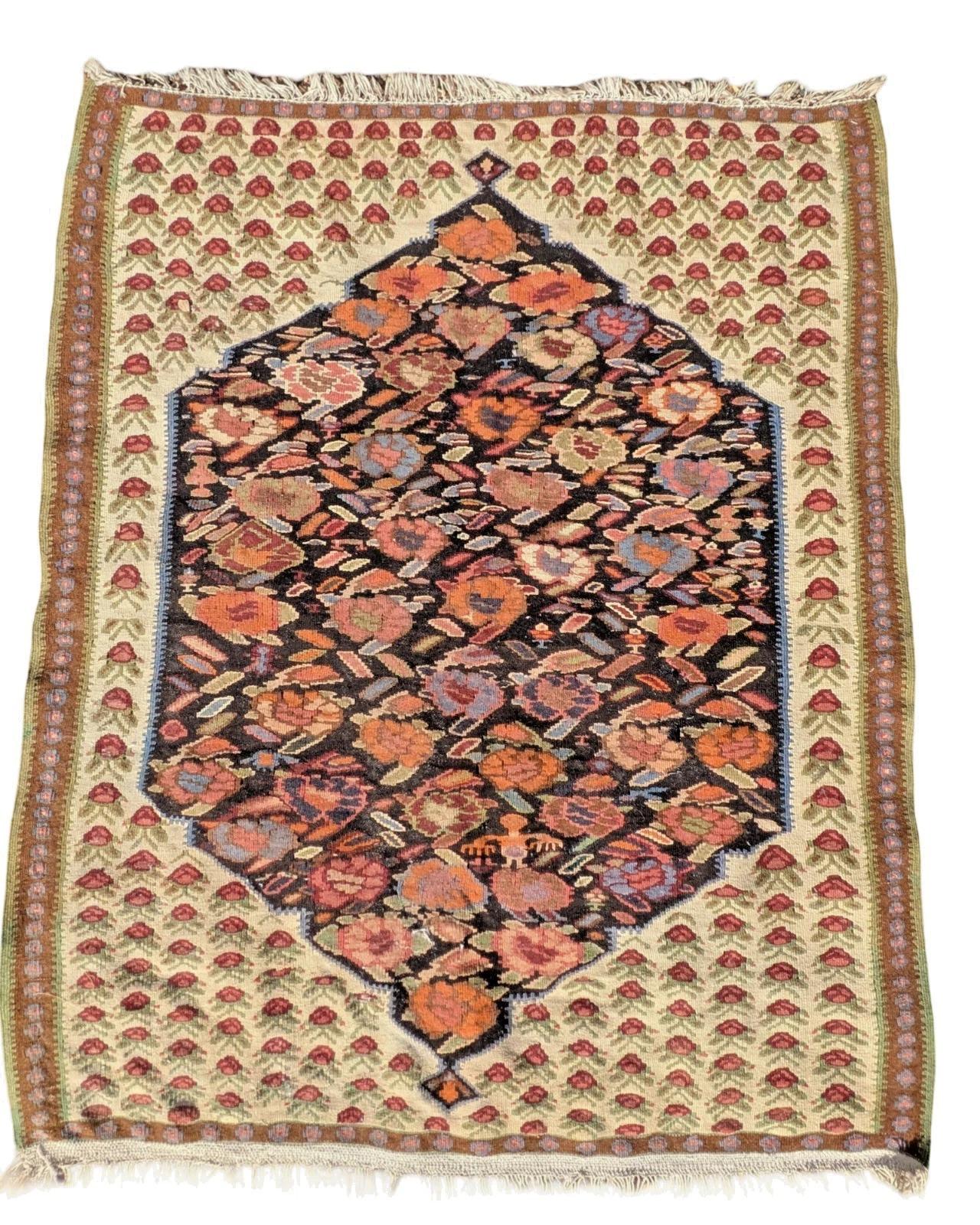 Pretty Bidjar Kilim Carpet / Rug (1 of 8) Pretty Bidjar Kilim Carpet / Rug (1 of 8)