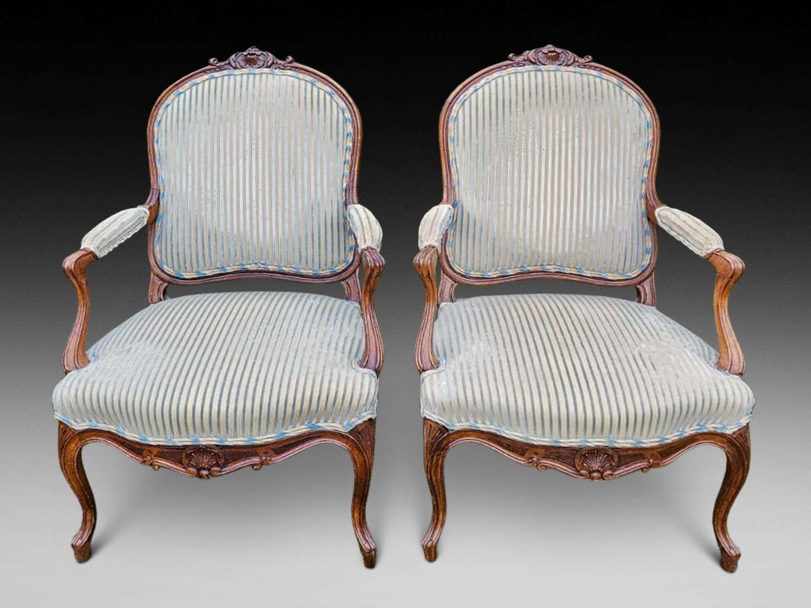 Pair Of 20th Century French Louis XV Style Bergere Armchairs (1 of 5)