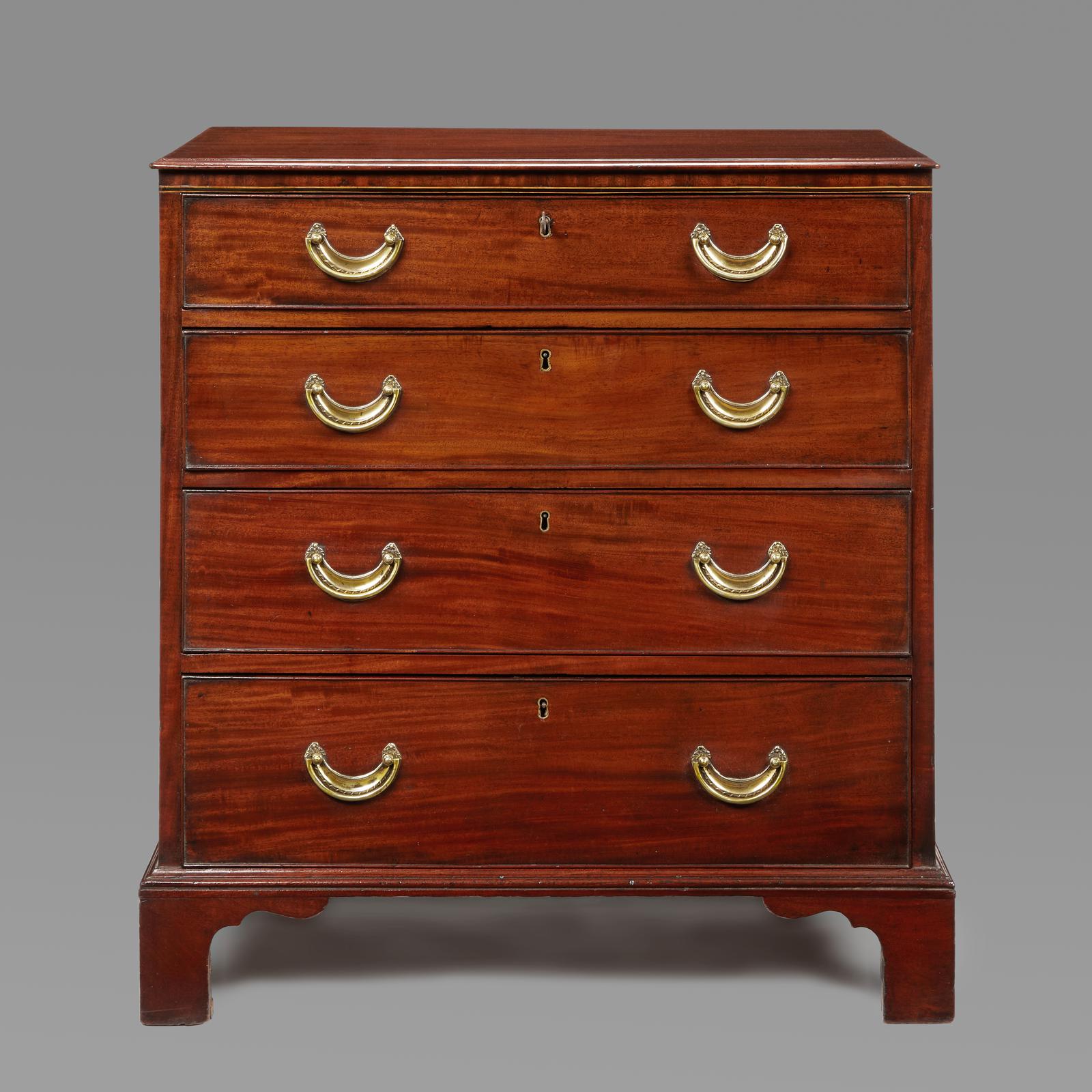Hepplewhite Period Mahogany Chest of Drawers (1 of 4)