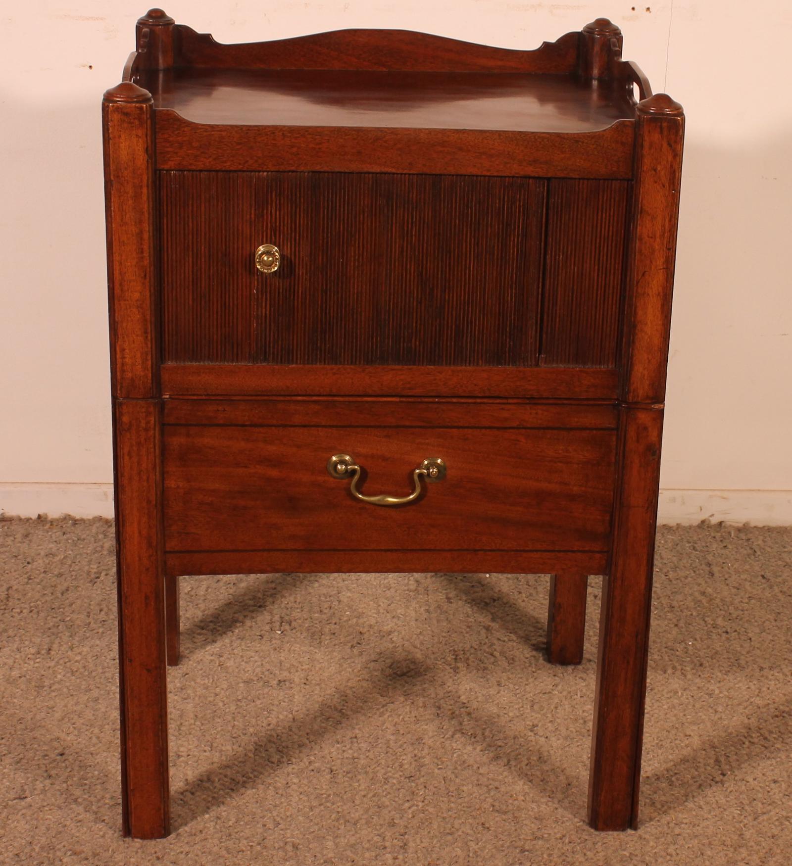 Georgian Mahogany Cabinet / Bedside Table - 18th Century (1 of 11)