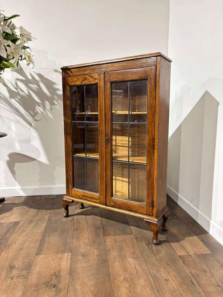 Vintage Oak Two Door Bookcase (1 of 15)