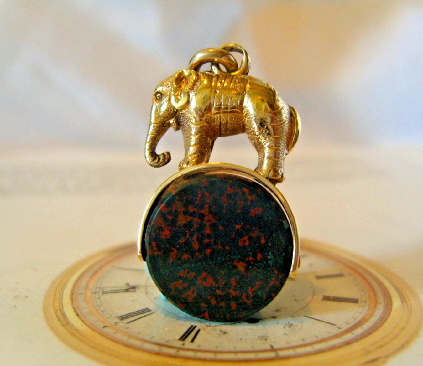Pocket Watch Chain Swivel 1890s Victorian Large Brass Elephant & Bloodstone (1 of 8) Pocket Watch Chain Swivel 1890s Victorian Large Brass Elephant & Bloodstone (1 of 8)