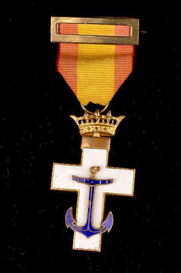 Naval Merit Cross Medal White Distinction. 2nd Class. Spain. Franco Era (1 of 3) Naval Merit Cross Medal White Distinction. 2nd Class. Spain. Franco Era (1 of 3)
