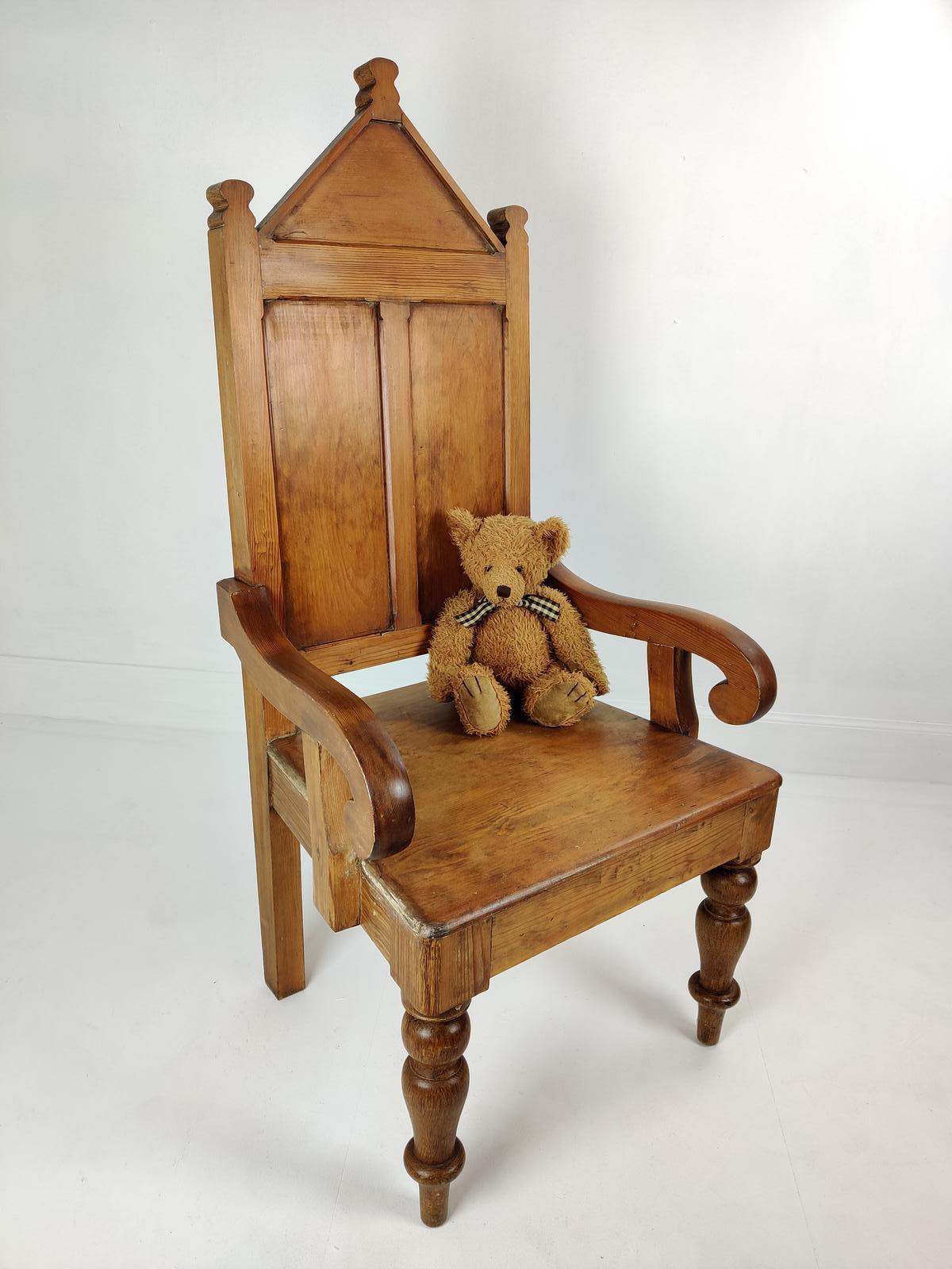 Gothic Armchair - Throne (1 of 9) Gothic Armchair - Throne (1 of 9)