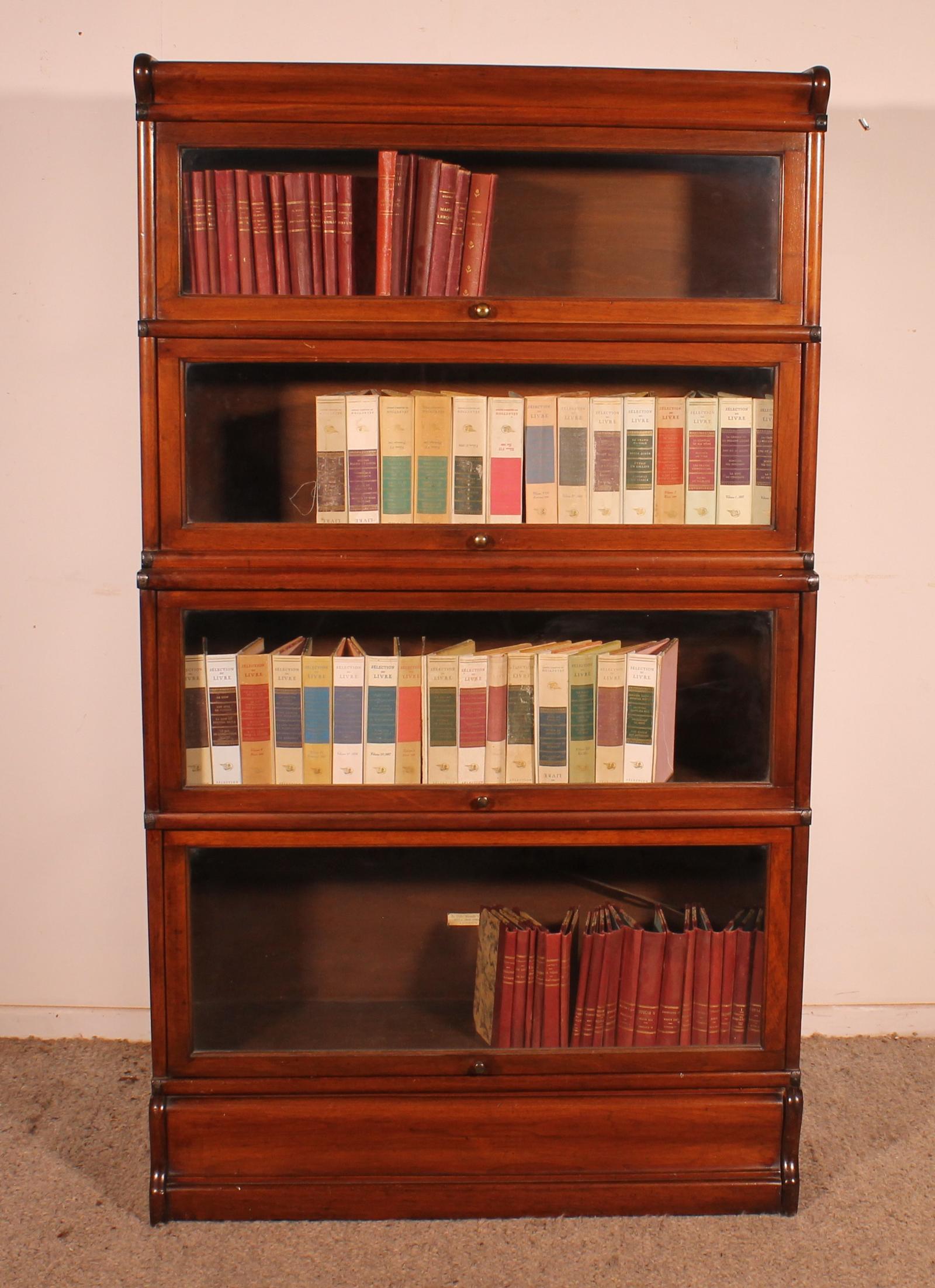 Globe Wernicke Mahogany Bookcase with 4 Elements & Two Advanced Lower Parts (1 of 11) Globe Wernicke Mahogany Bookcase with 4 Elements & Two Advanced Lower Parts (1 of 11)