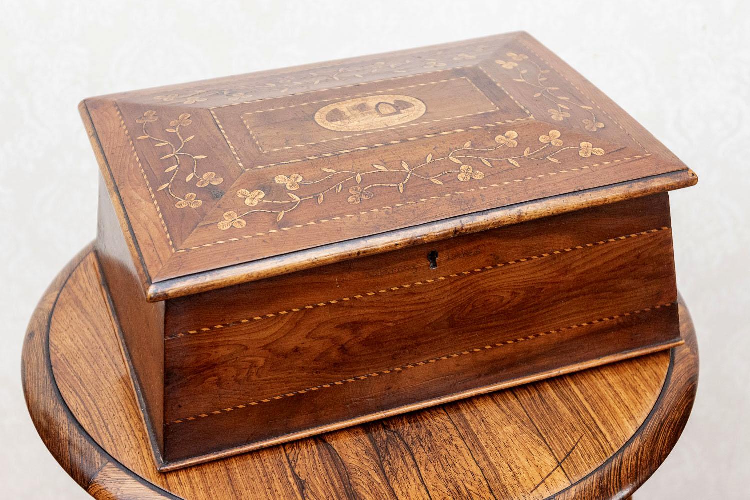 Yew Wood Killarney Work Box (1 of 8)