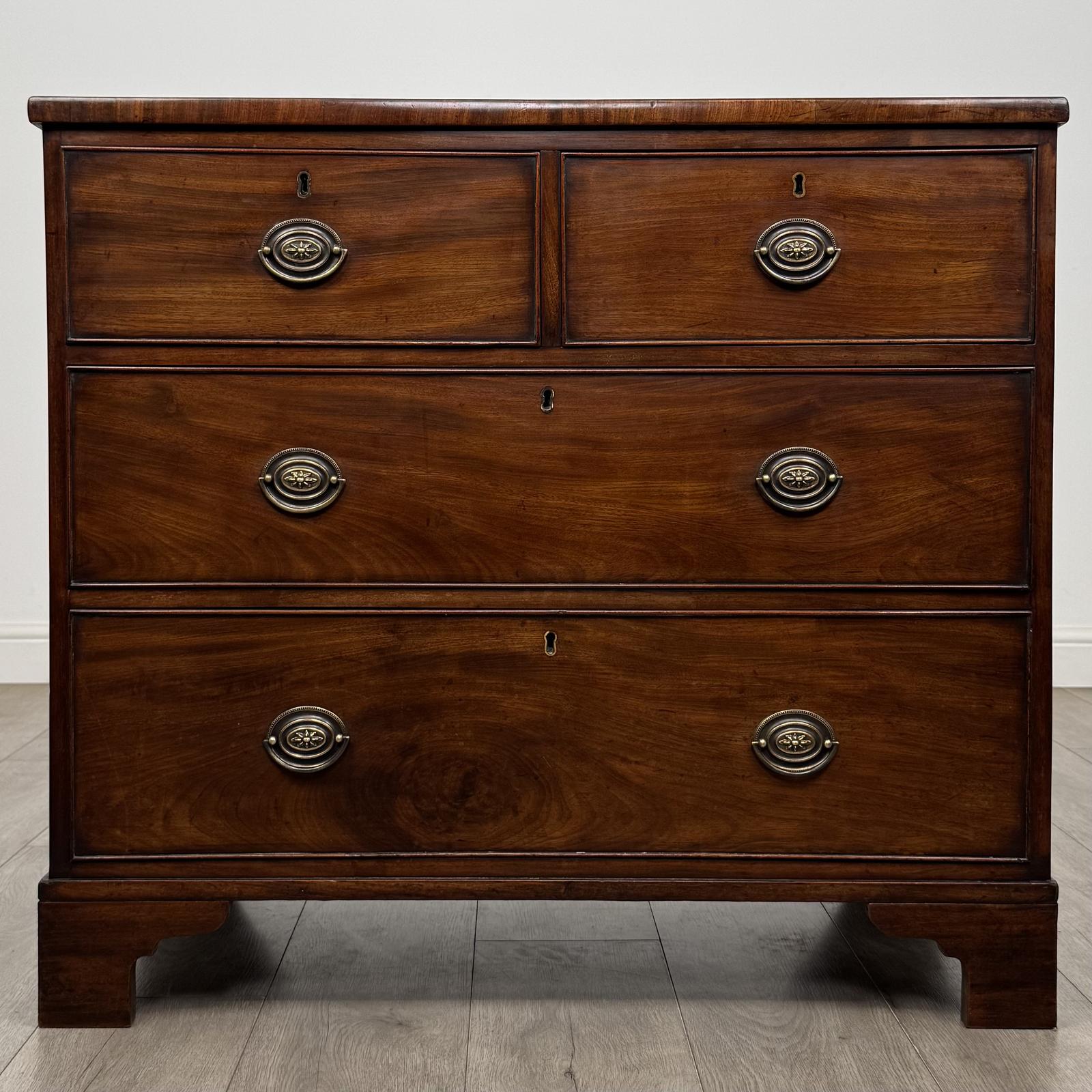Antique 18th Century Georgian Chest Of Drawers In Mahogany (1 of 11) Antique 18th Century Georgian Chest Of Drawers In Mahogany (1 of 11)