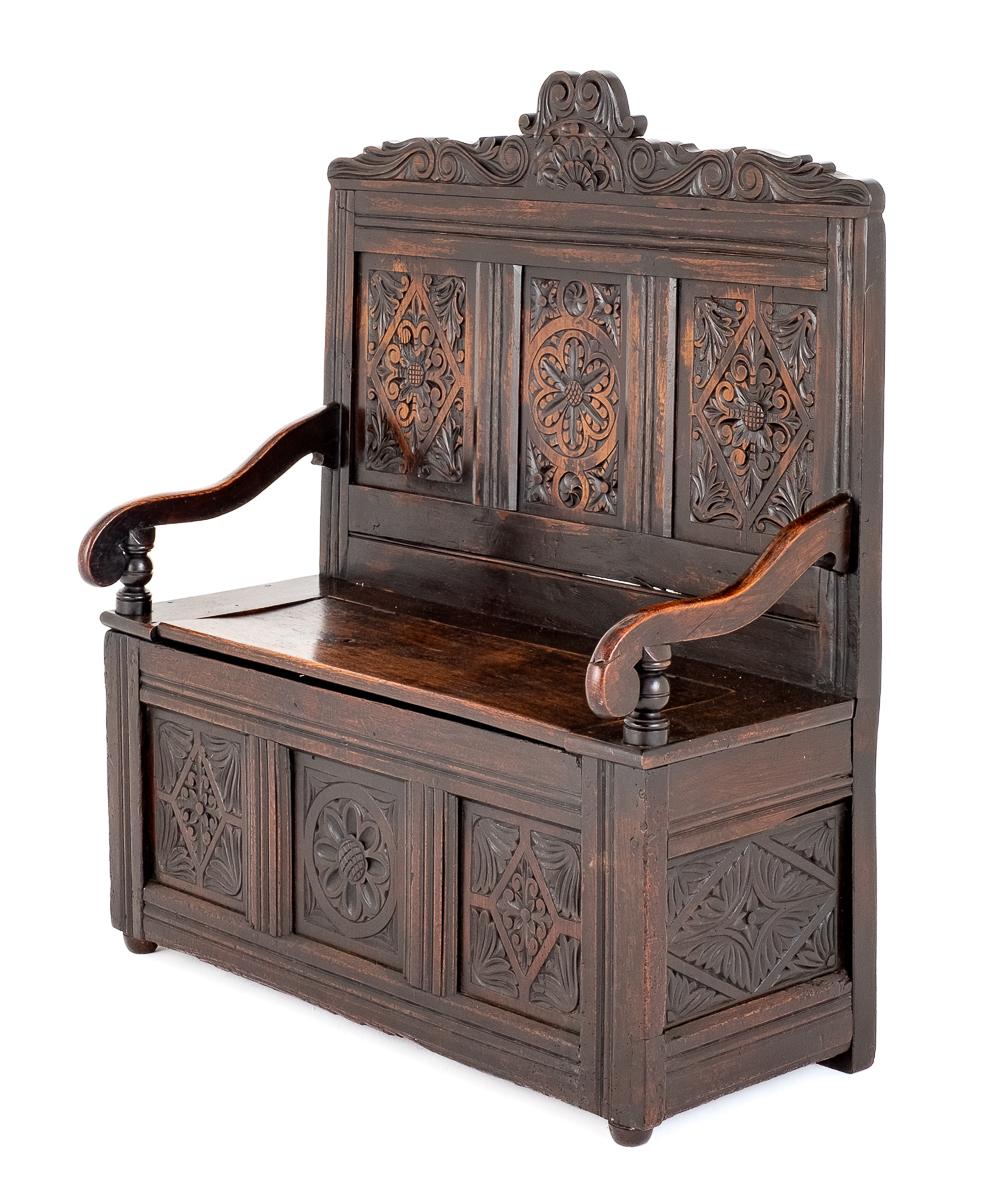 Carved Oak Settle (1 of 8) Carved Oak Settle (1 of 8)