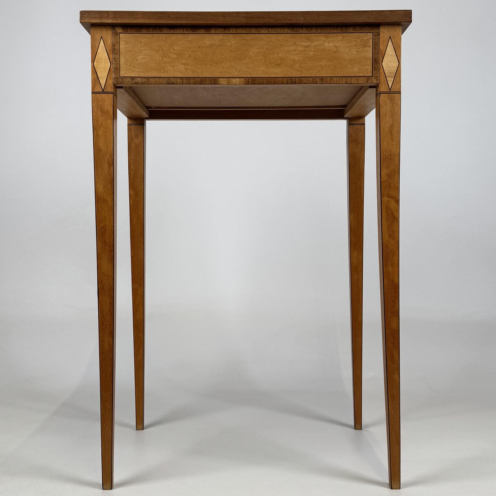 Vintage 20th Century Fine Quality Side Table in Satinwood (1 of 10)