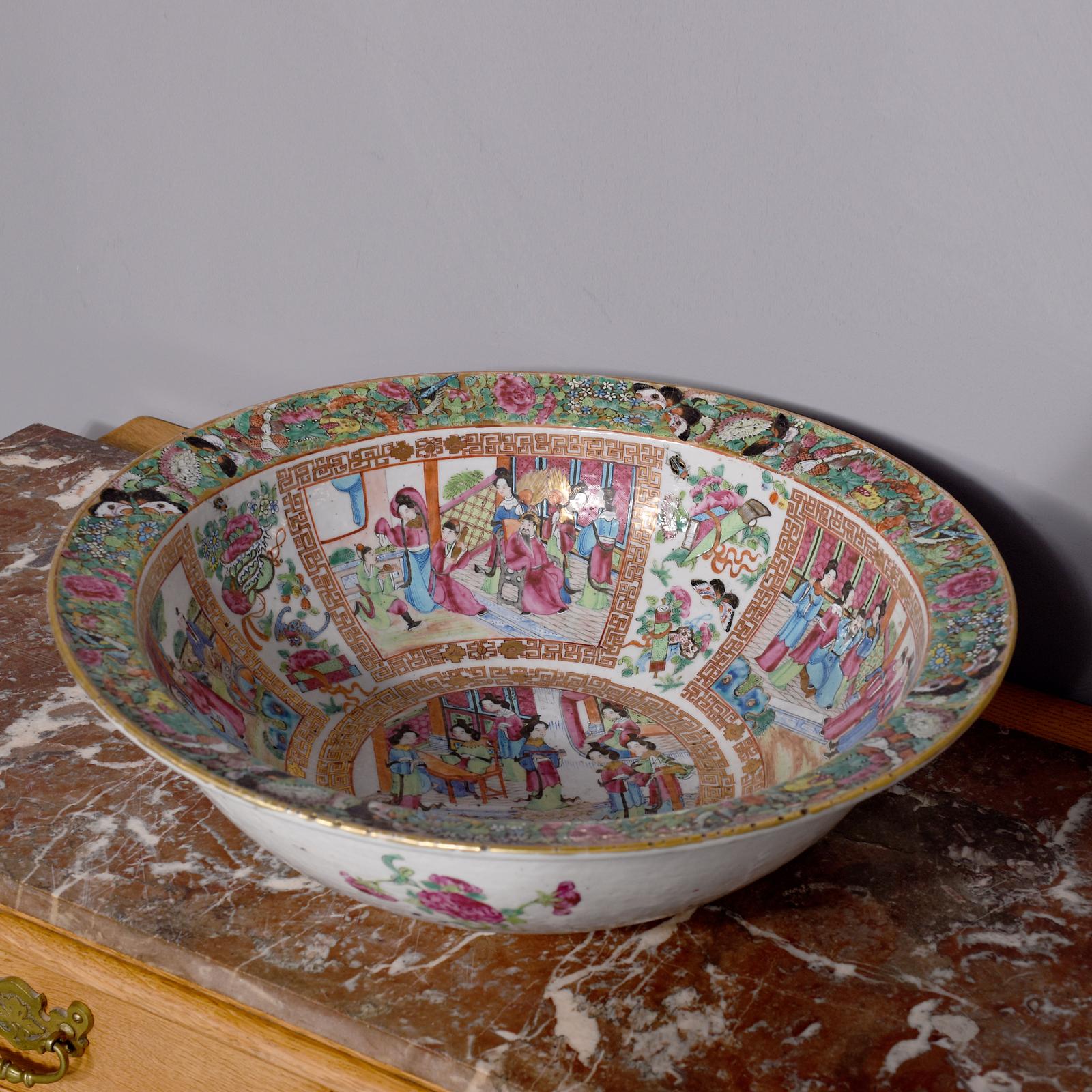 Large Canton Hand - Painted Mandarin Famille Rose Bowl (1 of 9) Large Canton Hand - Painted Mandarin Famille Rose Bowl (1 of 9)
