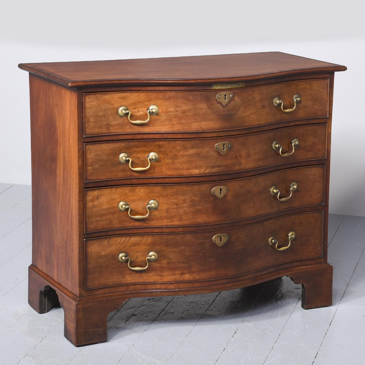 George III Neat Sized Mahogany Chest of Drawers (1 of 12) George III Neat Sized Mahogany Chest of Drawers (1 of 12)