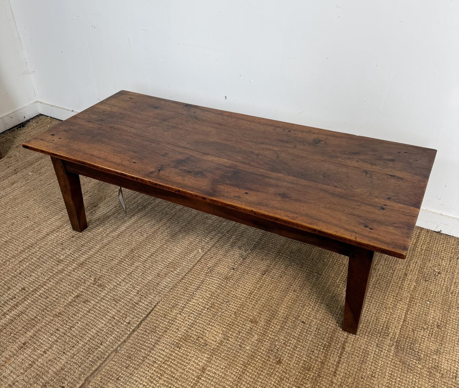 Large Walnut Coffee Table (1 of 13) Large Walnut Coffee Table (1 of 13)