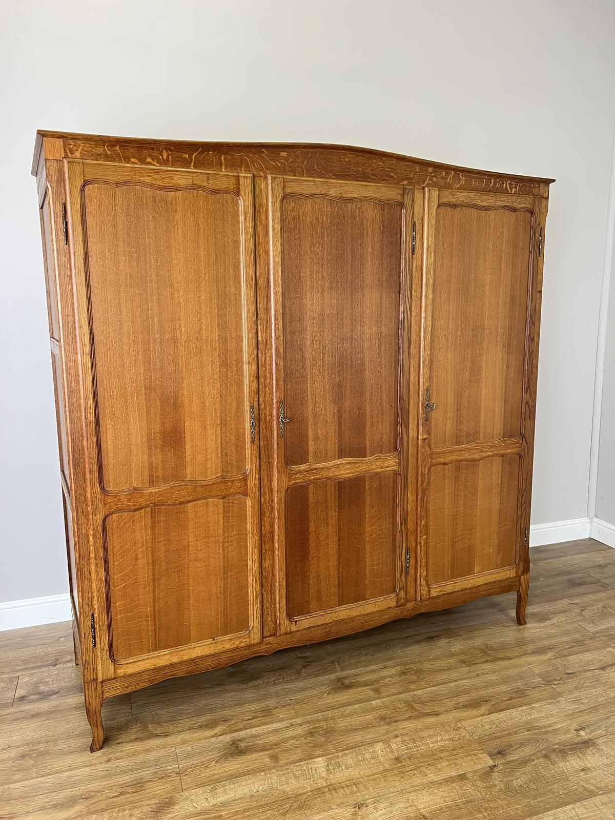 Wardrobe Vintage French Oak Triple Door Armoire Cabinet (1 of 11) Wardrobe Vintage French Oak Triple Door Armoire Cabinet (1 of 11)