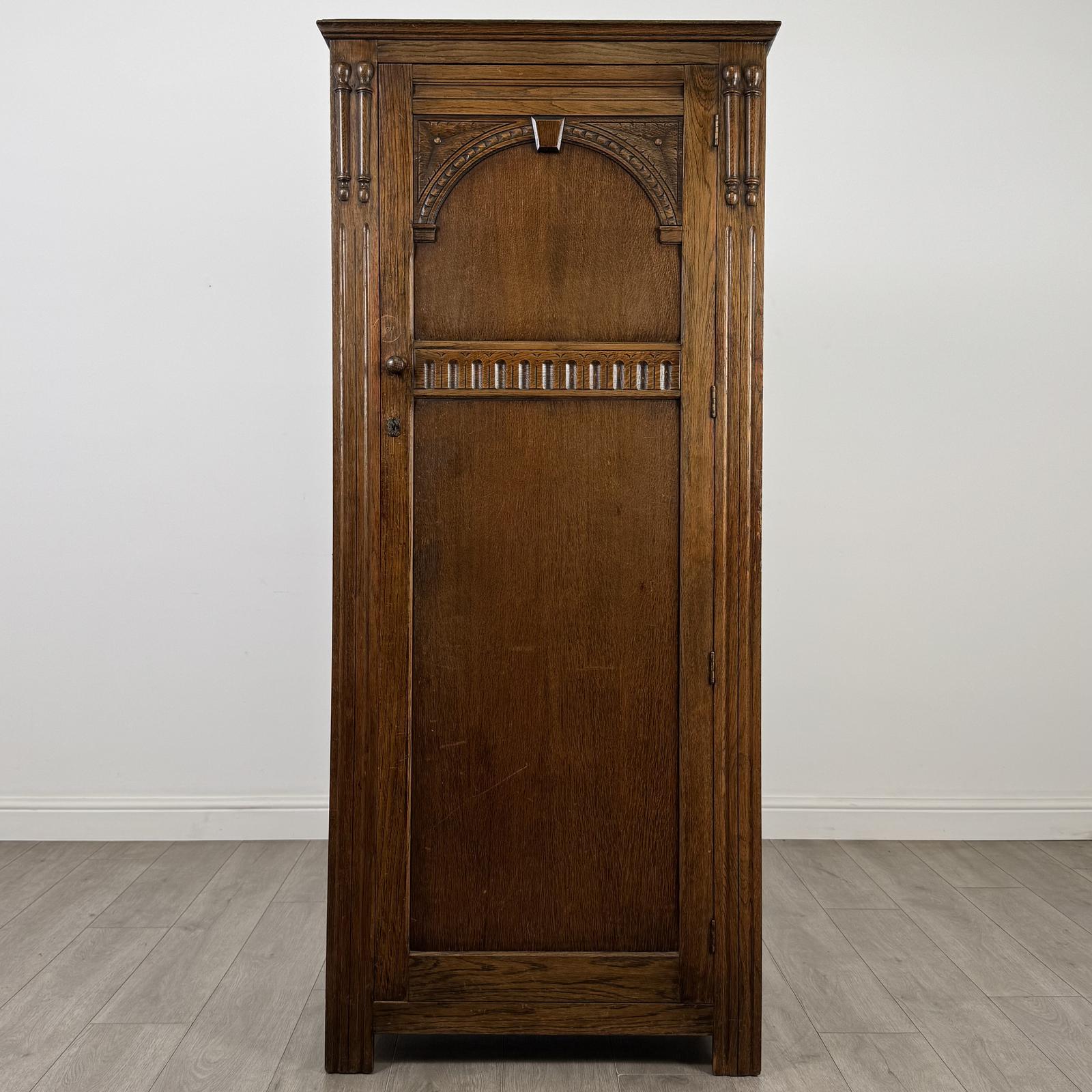 Antique 20th Century Edwardian Wardrobe in Oak (1 of 9) Antique 20th Century Edwardian Wardrobe in Oak (1 of 9)