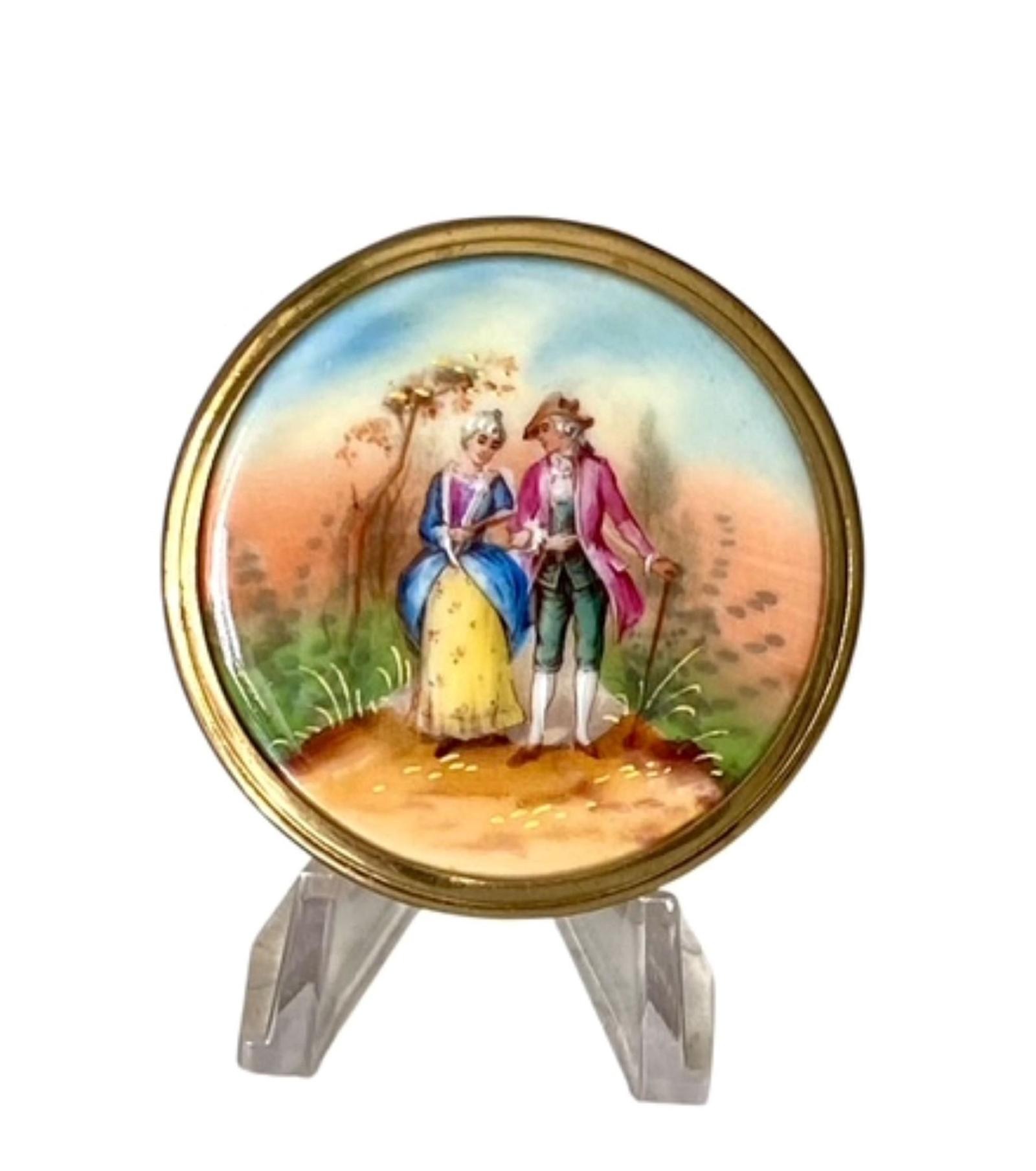 Vintage Powder Compact Hand Painted Courting Couple on Porcelain C1940 (1 of 5)