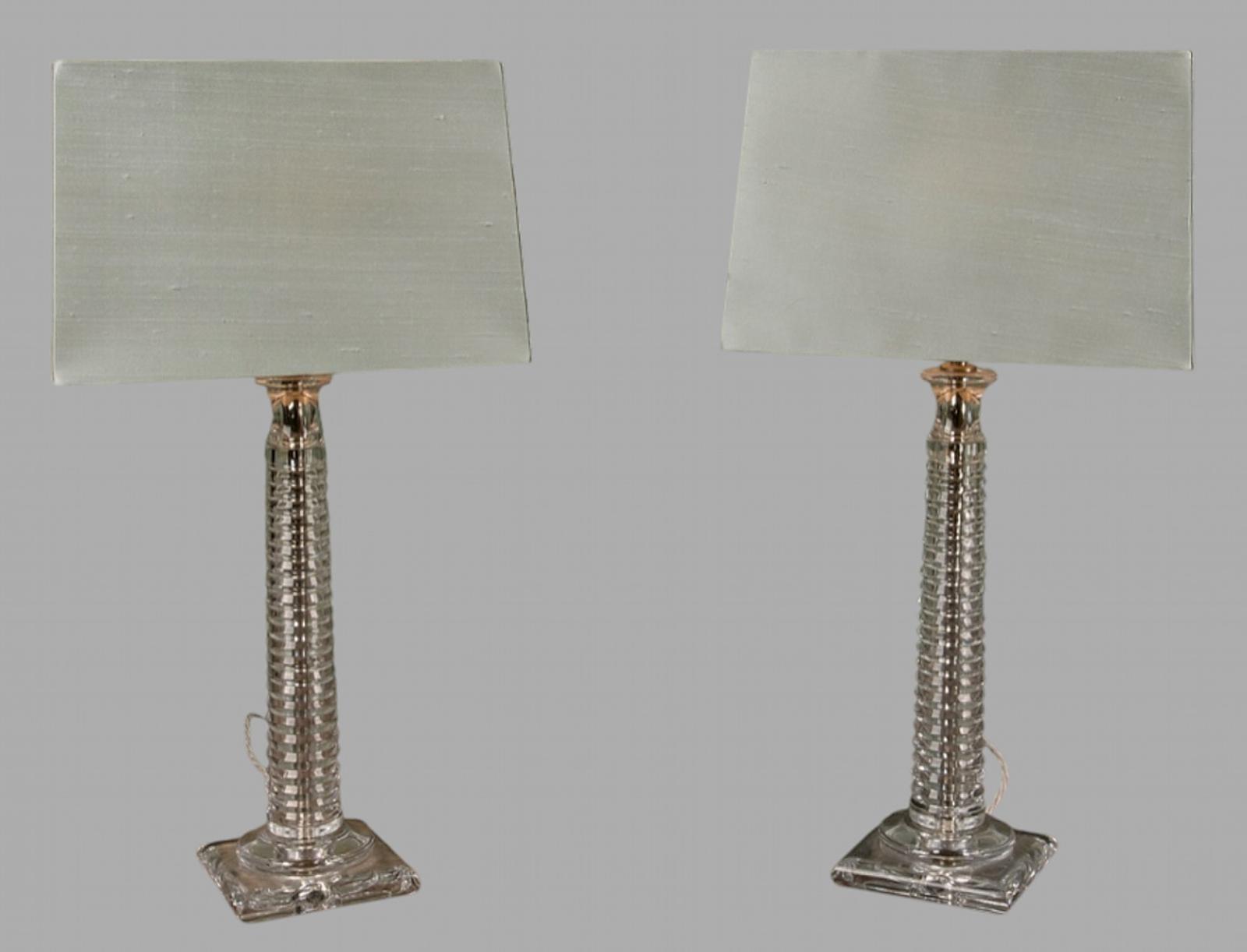 Refined Pair of Clear Murano Glass Table Lamps (1 of 6)