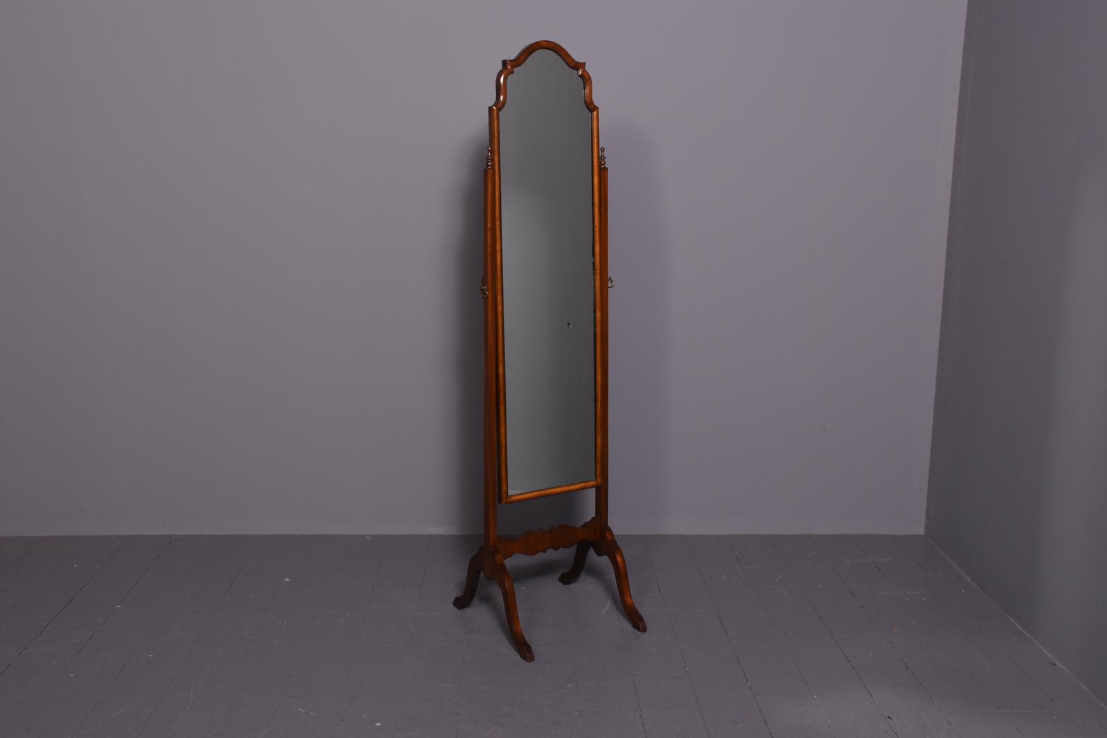 Neat- Sized Queen Anne-style Mahogany Cheval Mirror (1 of 8) Neat- Sized Queen Anne-style Mahogany Cheval Mirror (1 of 8)