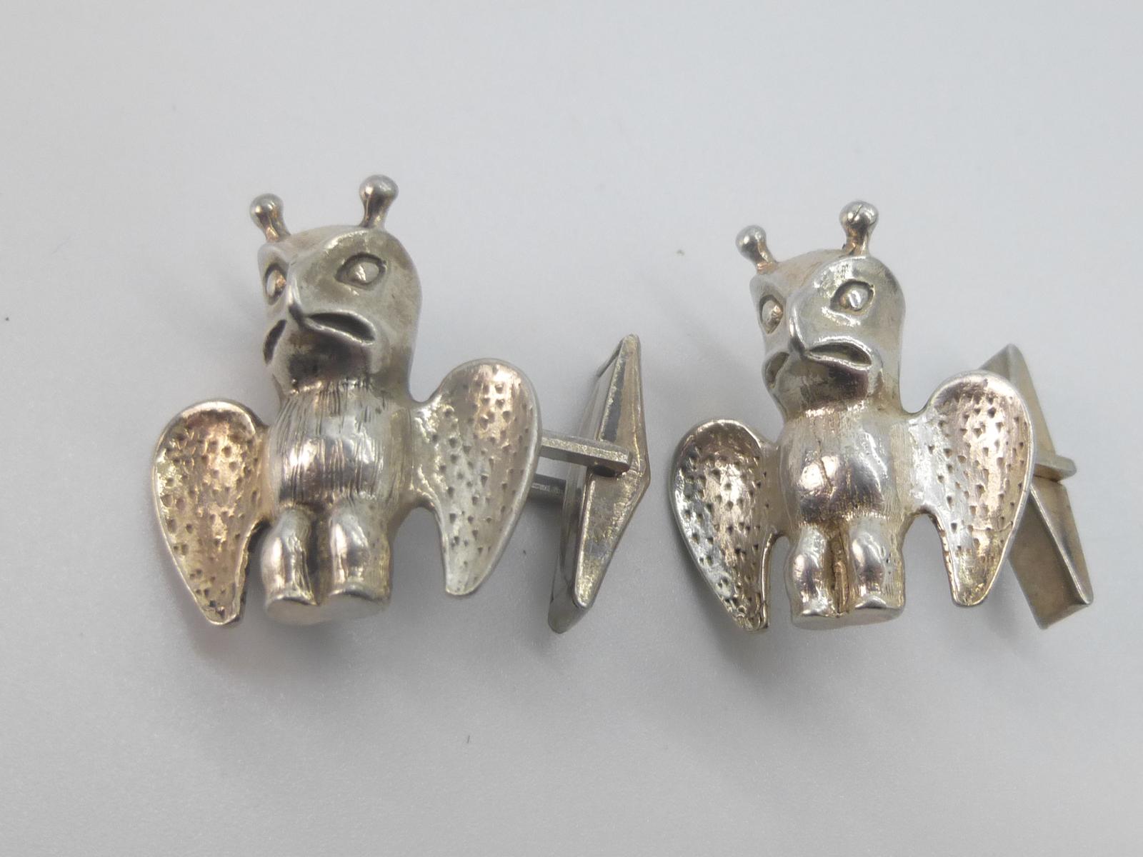 A Pair OF Silver Grotesque Bird Cufflinks (1 of 4)