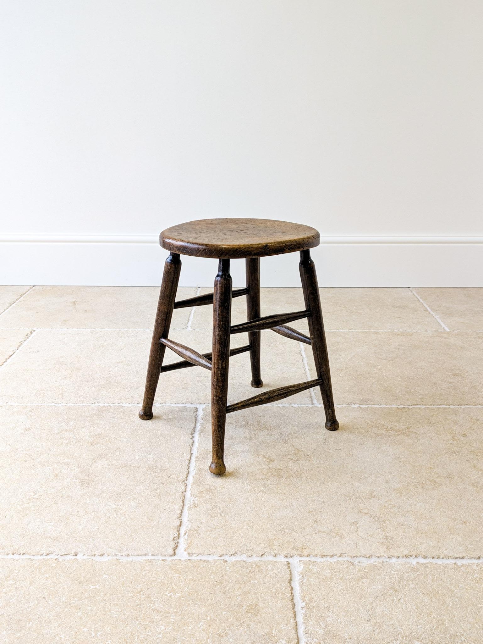 Antique Victorian Elm & Beech Country Stool c.1890 (1 of 16) Antique Victorian Elm & Beech Country Stool c.1890 (1 of 16)