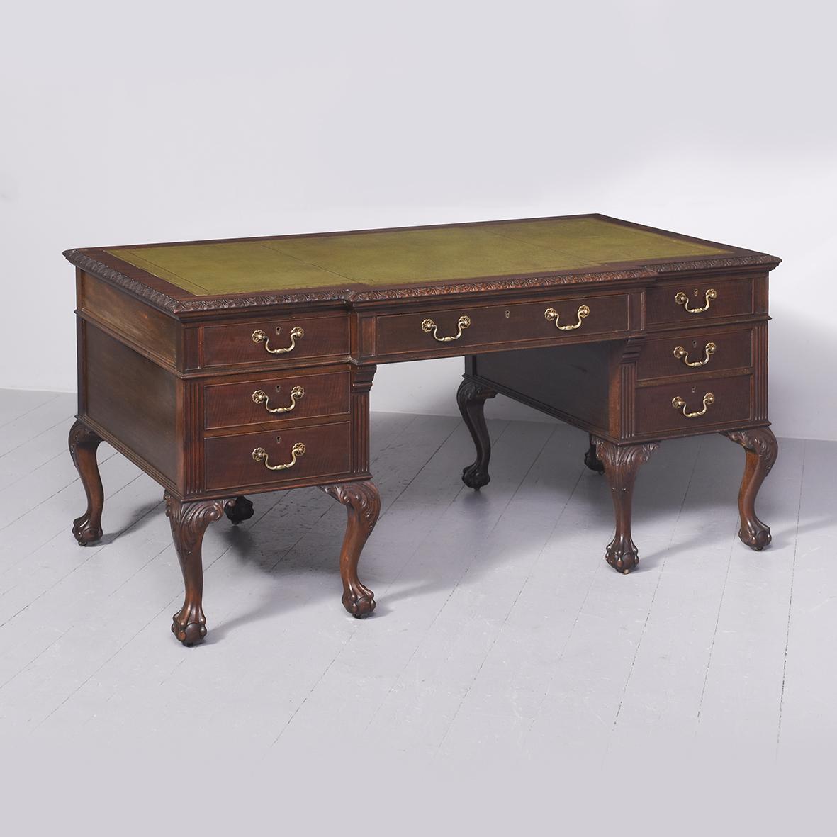 Large Late Victorian Chinese Chippendale-style Mahogany Breakfront Desk (1 of 10)