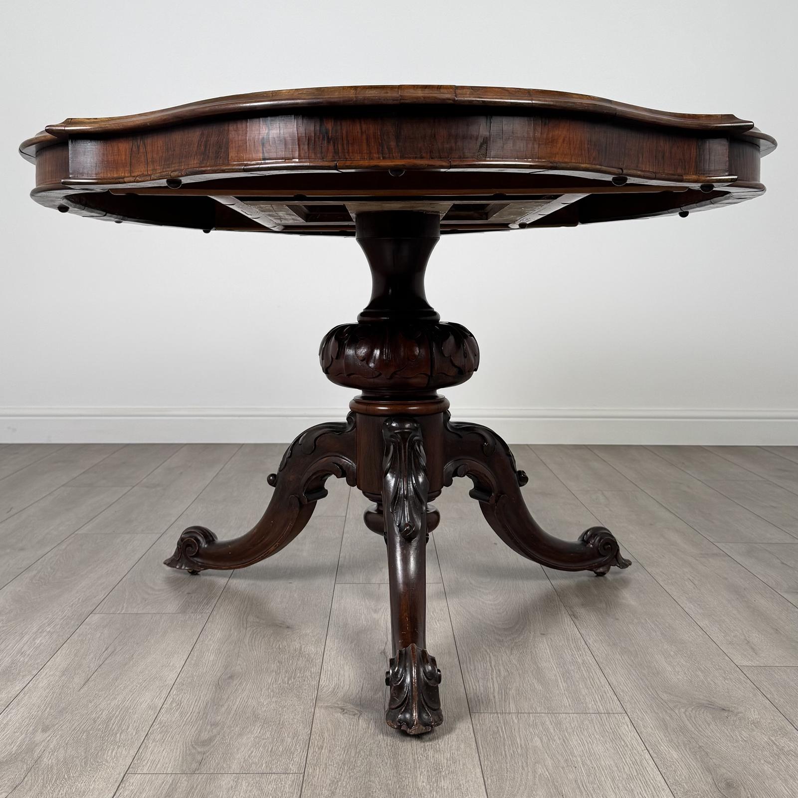 Antique 19th Century Good Quality Loo Table in Rosewood (1 of 5)