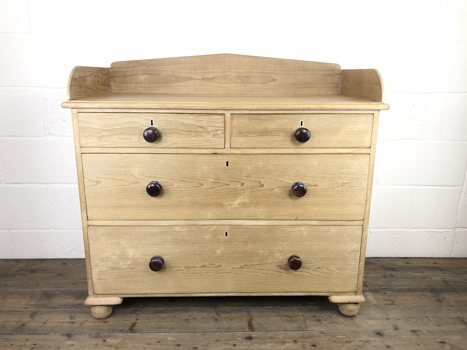 Antique Victorian Pine Chest of Drawers (1 of 8) Antique Victorian Pine Chest of Drawers (1 of 8)