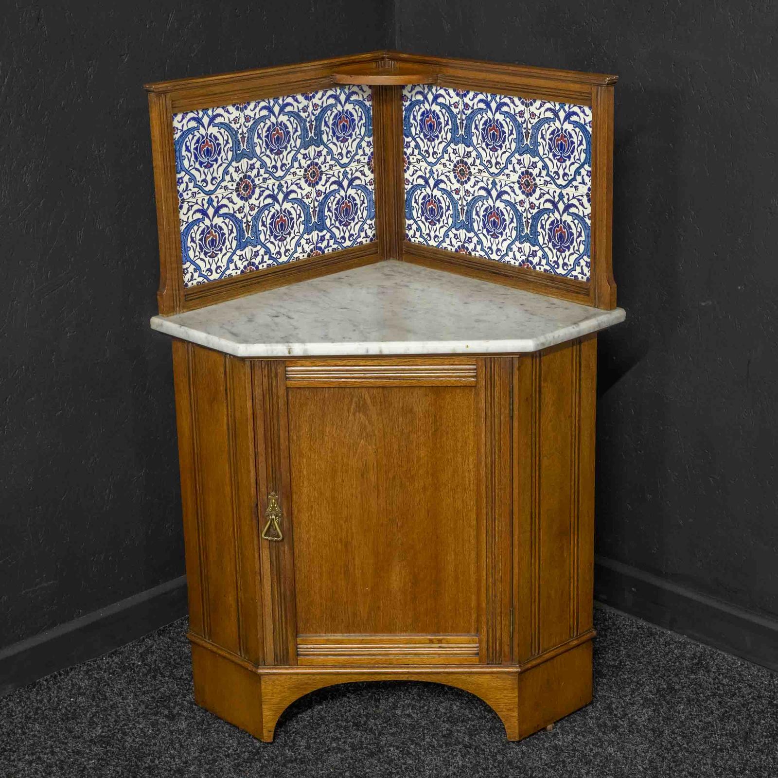 Edwardian Walnut Corner Washstand (1 of 11)