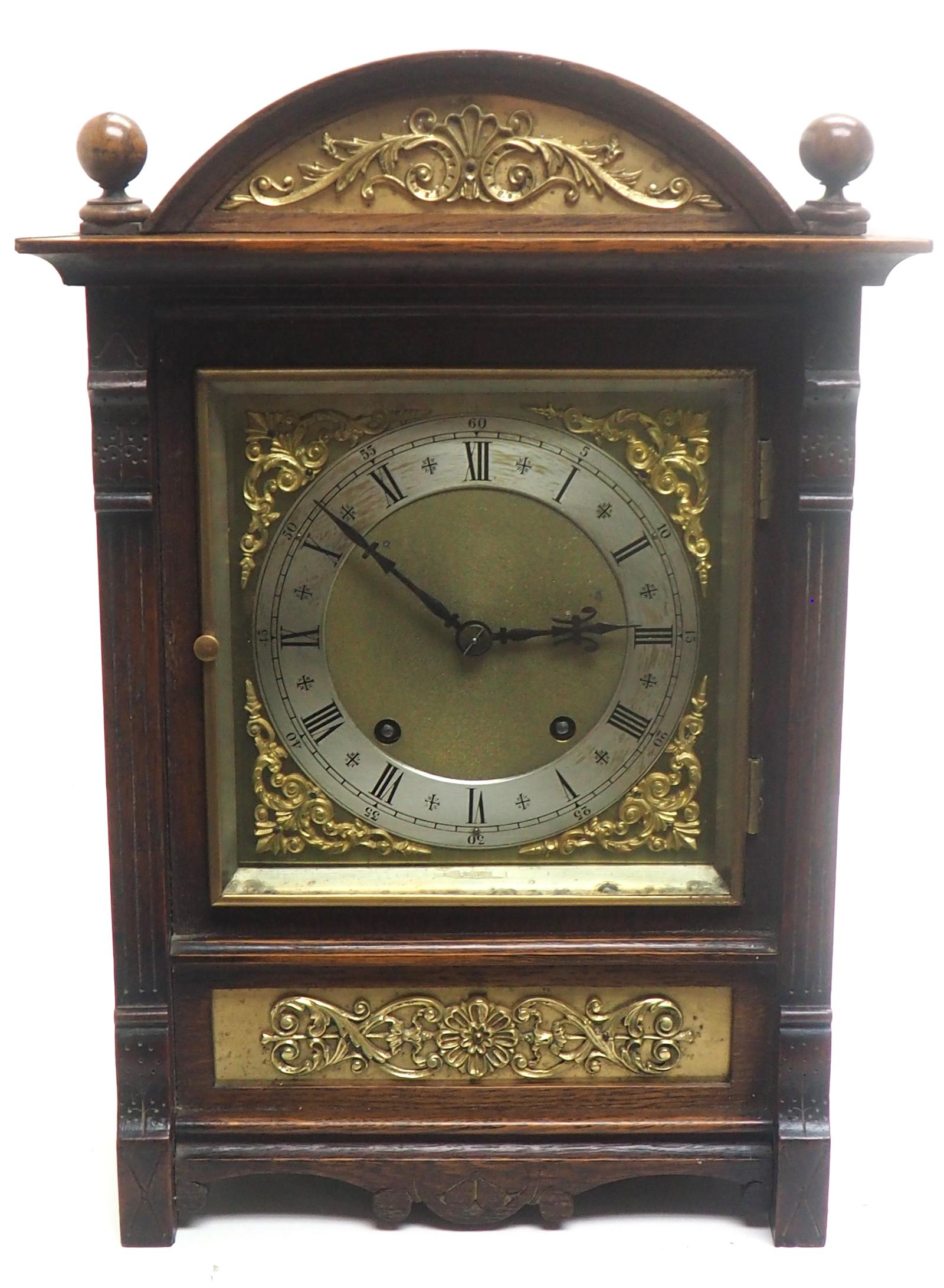 Oak Cased German Bracket 8-day Striking Mantle Clock c.1890 (1 of 10) Oak Cased German Bracket 8-day Striking Mantle Clock c.1890 (1 of 10)