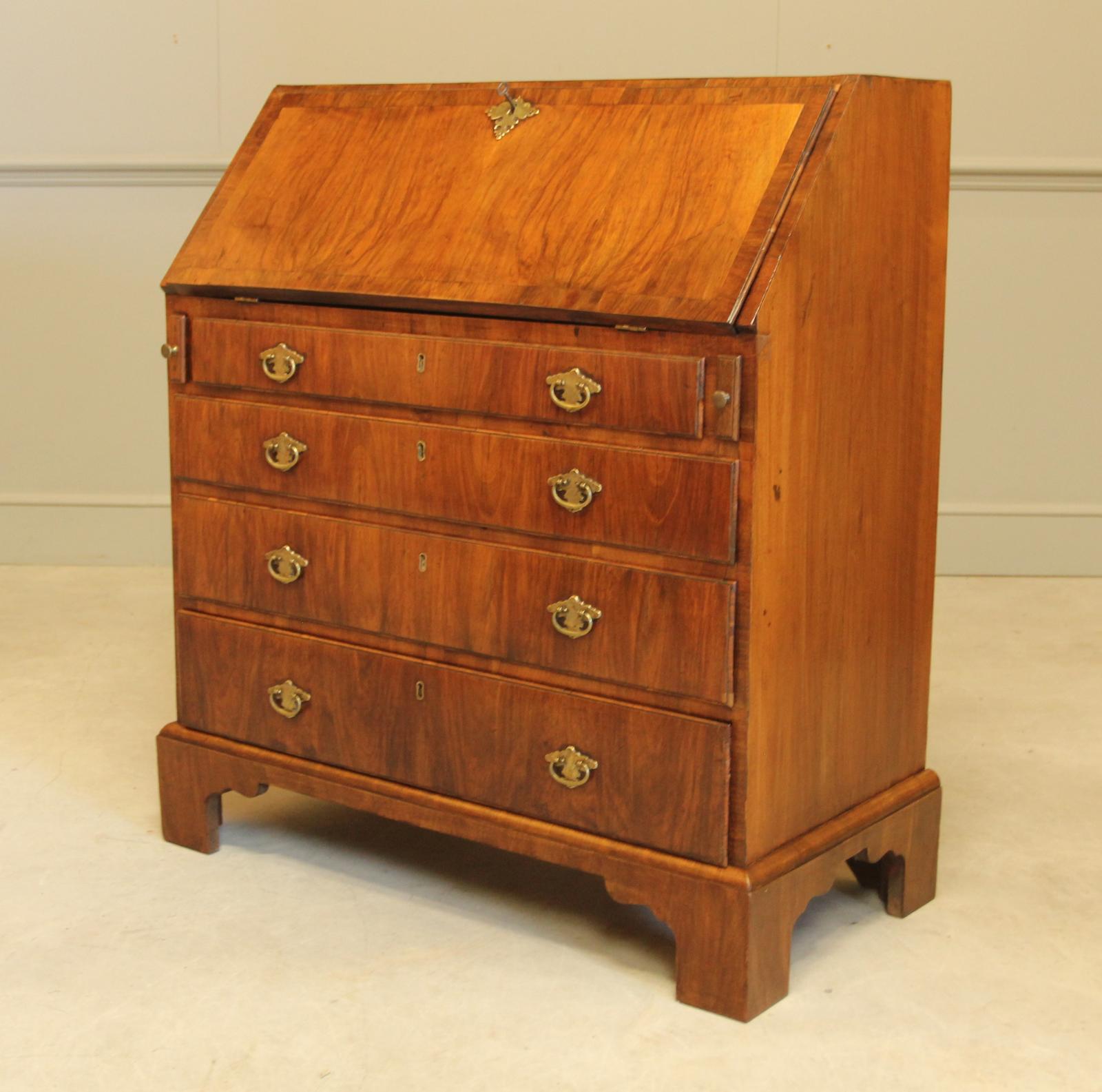 An 18th Century Walnut Bureau (1 of 10)