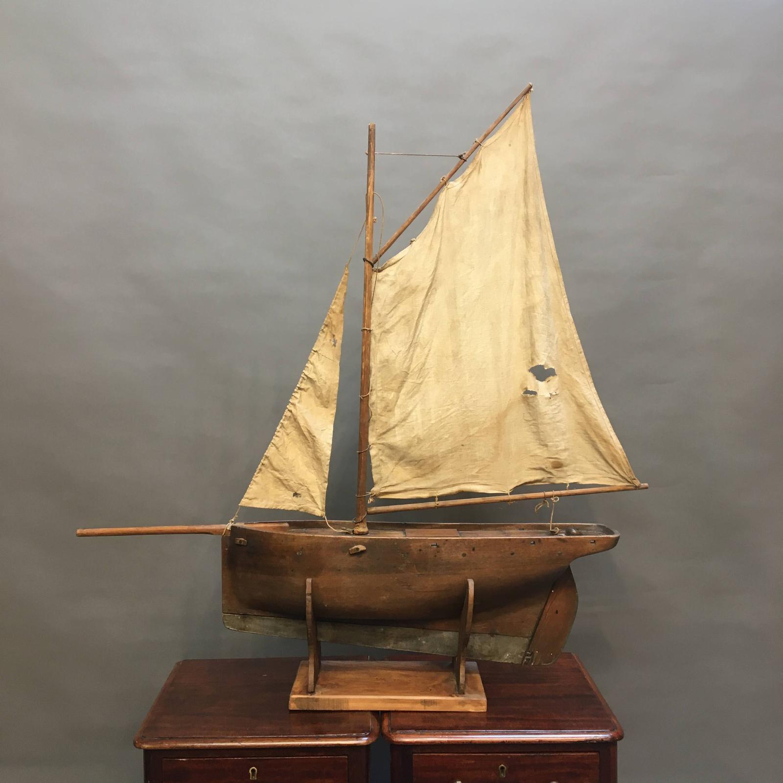 19th Century Mahogany Pond Yacht (1 of 15) 19th Century Mahogany Pond Yacht (1 of 15)