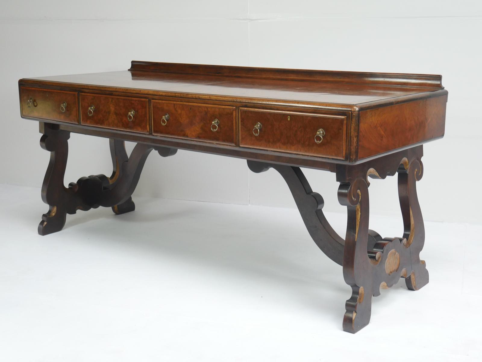 Large Serving Table Whytock & Reid (1 of 15) Large Serving Table Whytock & Reid (1 of 15)