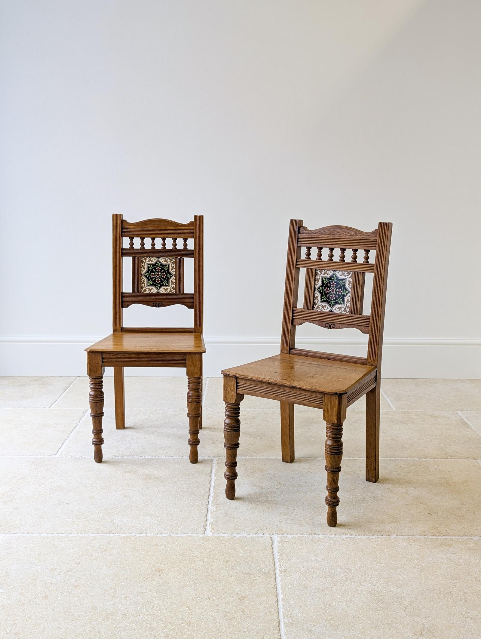Pair of Antique Victorian Oak Side Chairs c.1890 (1 of 12) Pair of Antique Victorian Oak Side Chairs c.1890 (1 of 12)