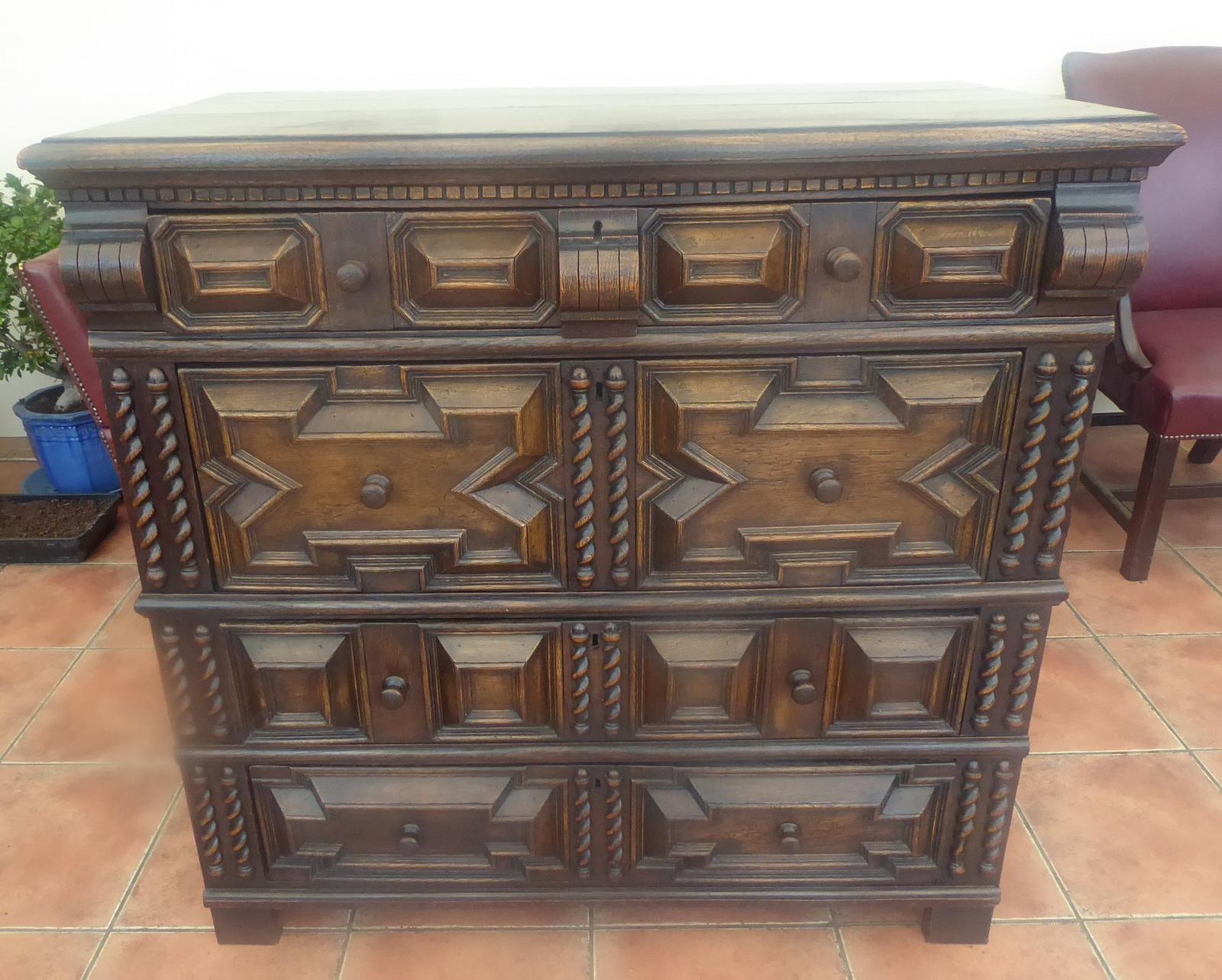 Country Oak 4 Drawer Chest of Drawers c.1680 (1 of 19)