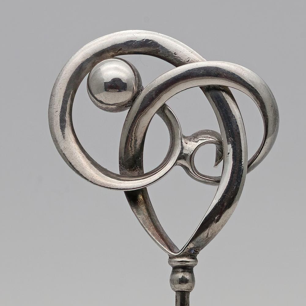Charles Horner silver Art Nouveau hatpin (1 of 2)