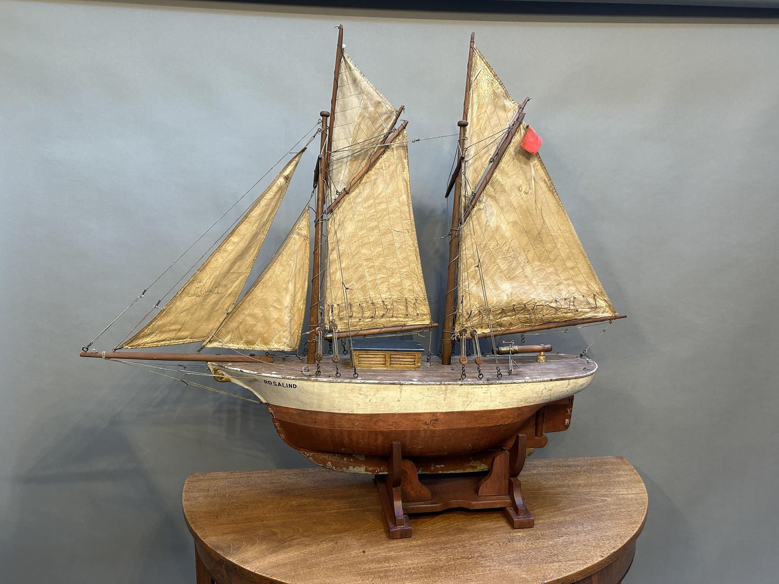 Large Vintage Pond Yacht (1 of 8) Large Vintage Pond Yacht (1 of 8)