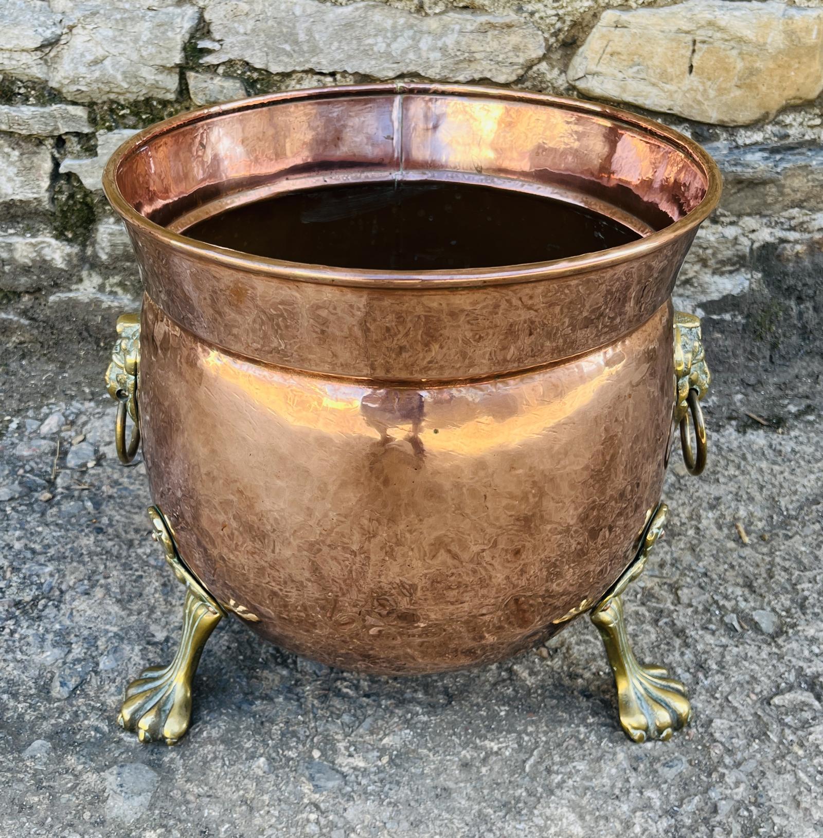 Victorian Copper Cauldron with Brass Lions Paw Feet (1 of 13) Victorian Copper Cauldron with Brass Lions Paw Feet (1 of 13)