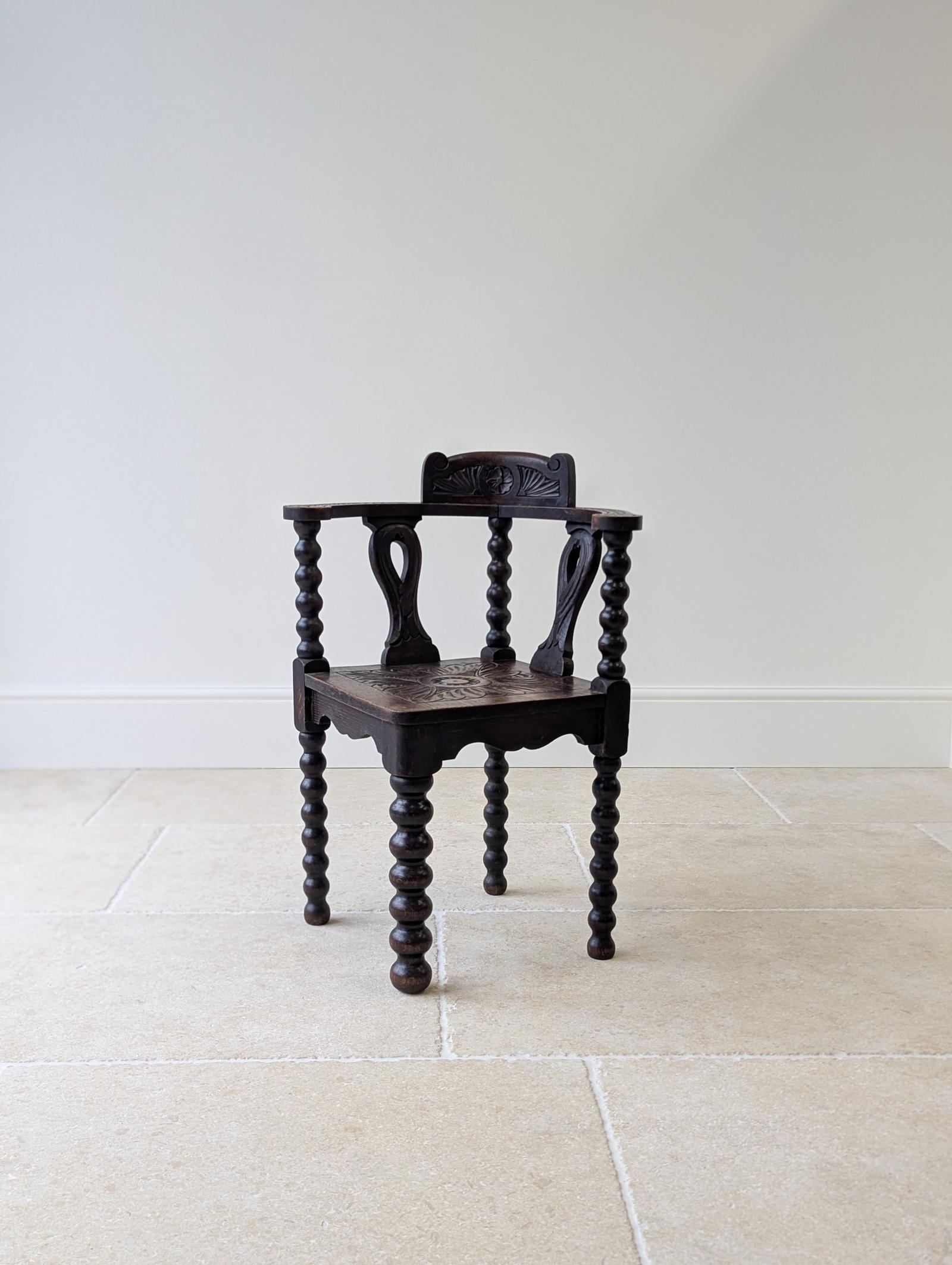 Antique Victorian Carved Oak Bobbin Corner Chair c.1890 (1 of 10)
