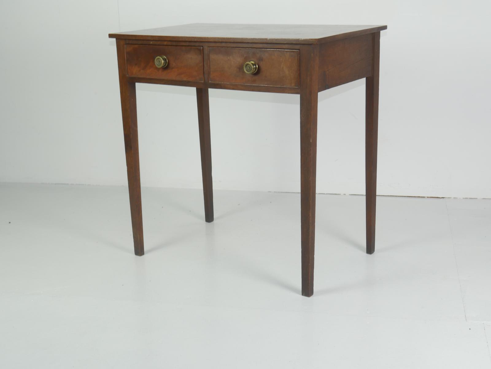 Neat Georgian Side Table 75cm Wide (1 of 10)