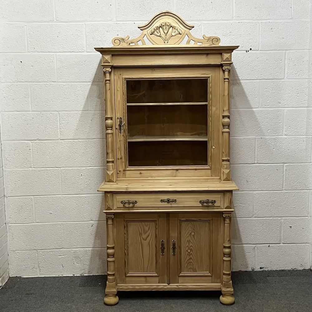 Small Ornate Pine Display Dresser c.1910 (1 of 7) Small Ornate Pine Display Dresser c.1910 (1 of 7)