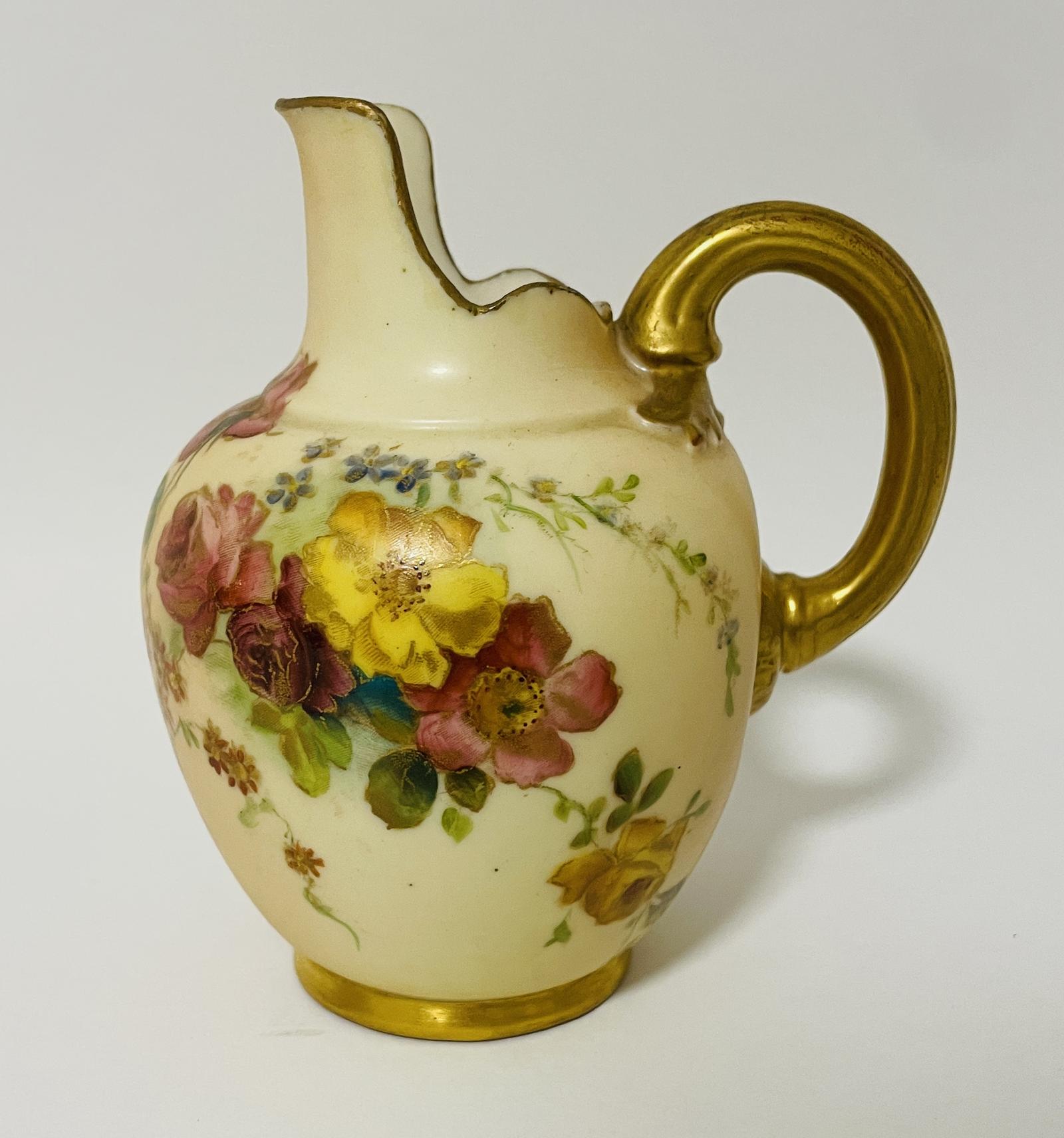 Royal Worcester 1901 Blush Jug (1 of 11)