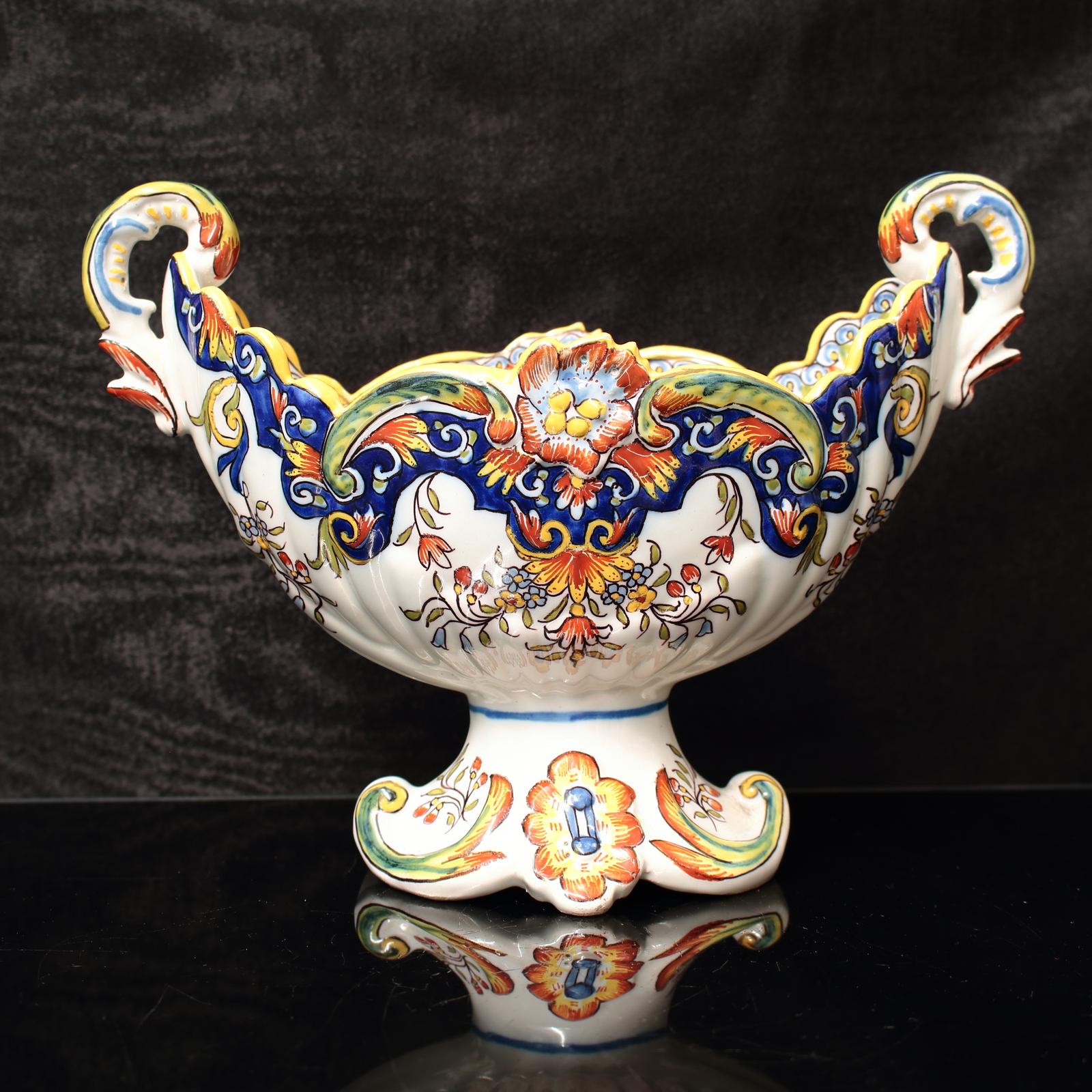 Desvres Faience Cachepot Hand Painted Rouen Style Deco (1 of 24) Desvres Faience Cachepot Hand Painted Rouen Style Deco (1 of 24)