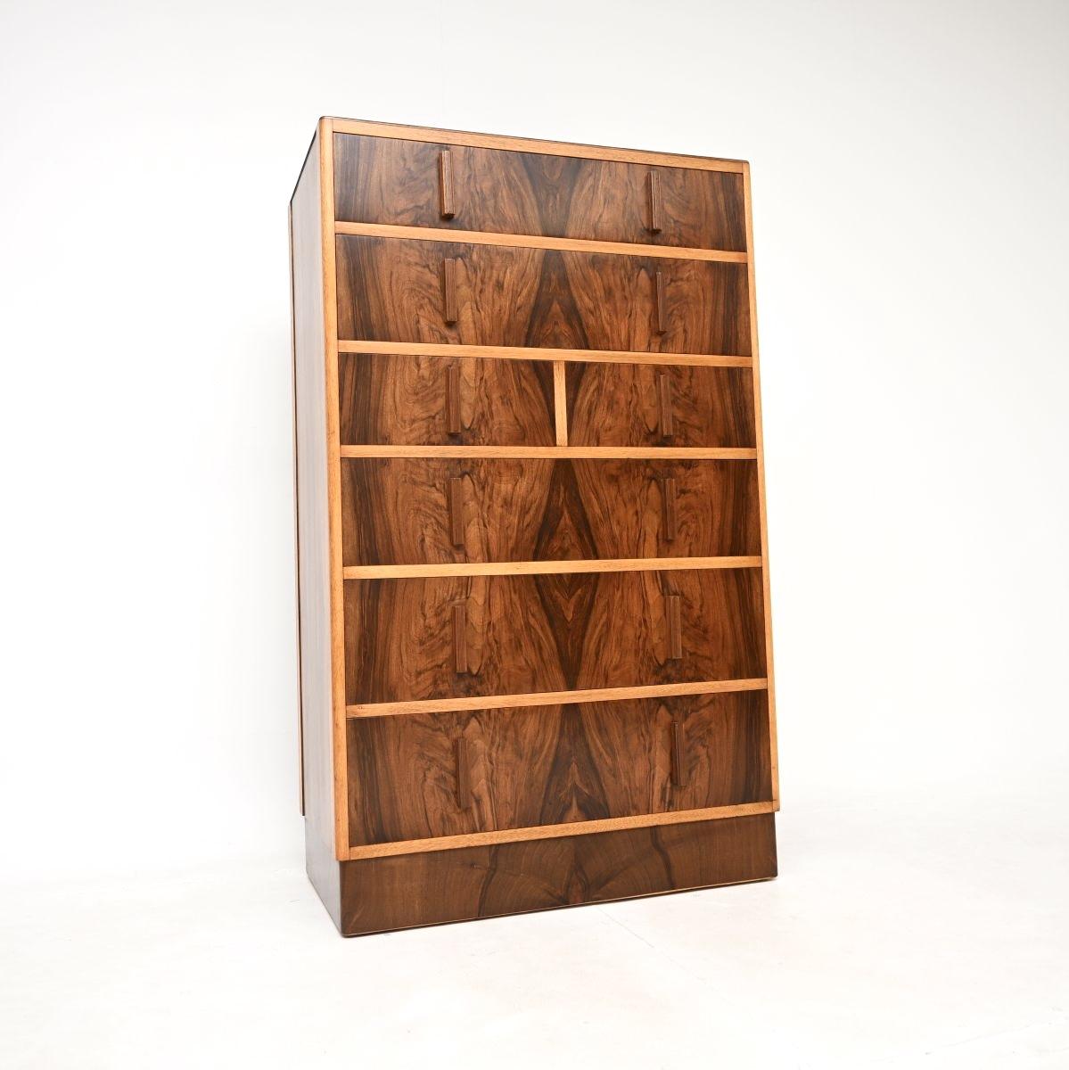 Art Deco Figured Walnut Chest of Drawers (1 of 10) Art Deco Figured Walnut Chest of Drawers (1 of 10)