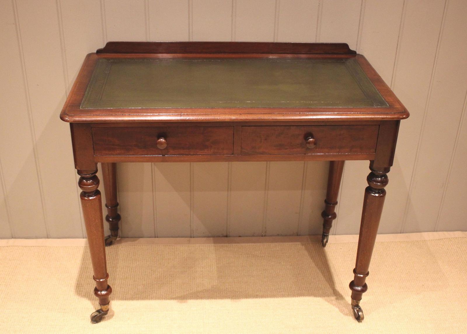 Late 19th Century Mahogany Writing Desk (1 of 10) Late 19th Century Mahogany Writing Desk (1 of 10)