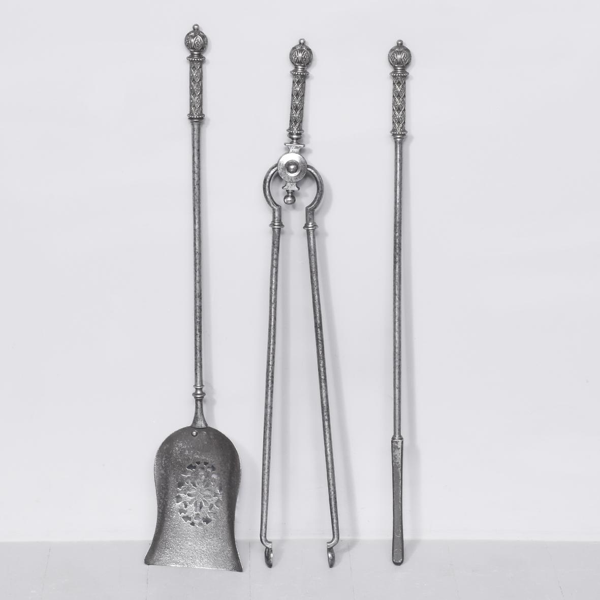 Set of 3 Steel Fire Irons (1 of 8) Set of 3 Steel Fire Irons (1 of 8)