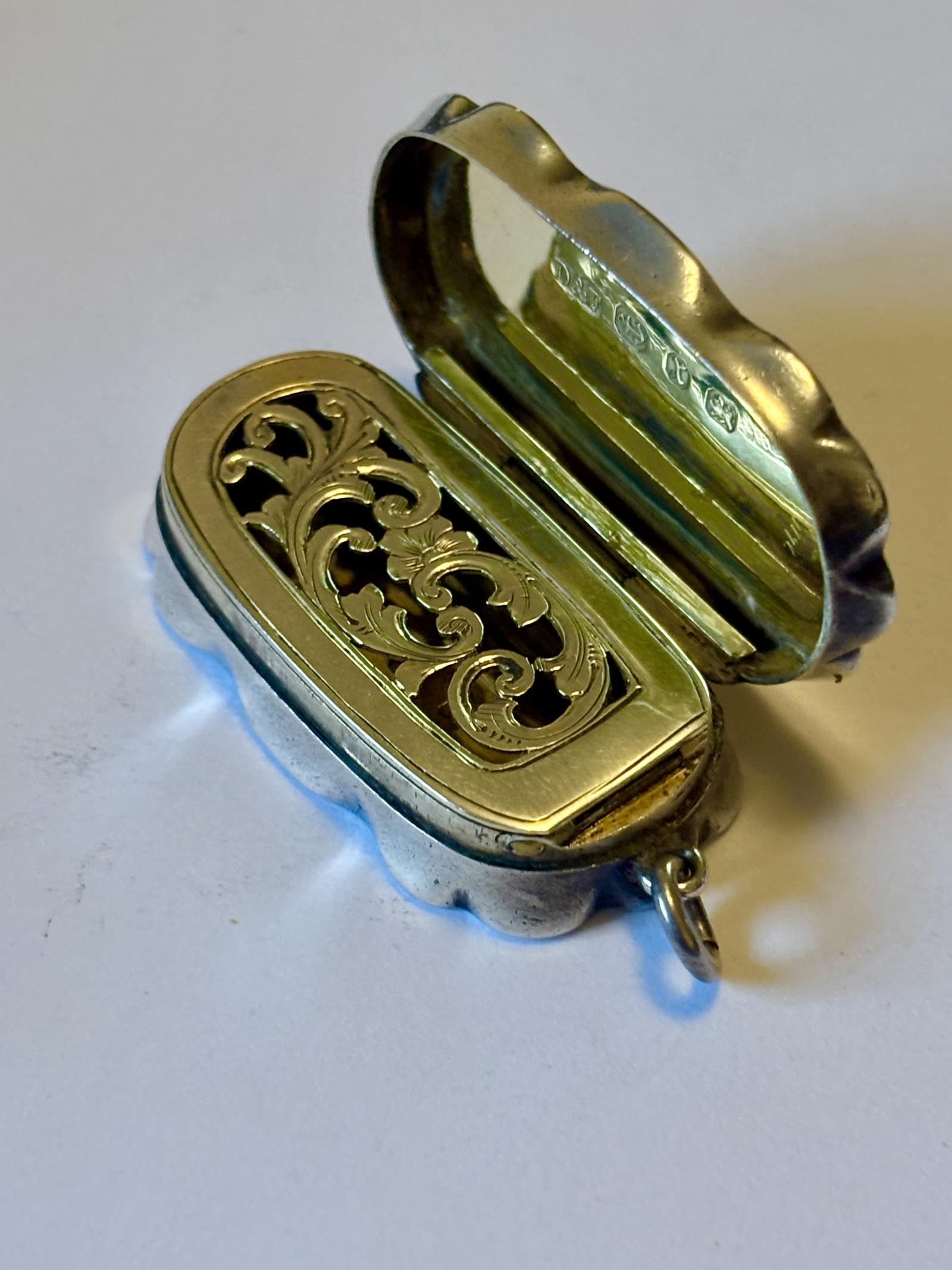 Victorian Silver Gilt Vinaigrette Bham 1897 Deakin Francis Diamond Jubilee Year (1 of 10)