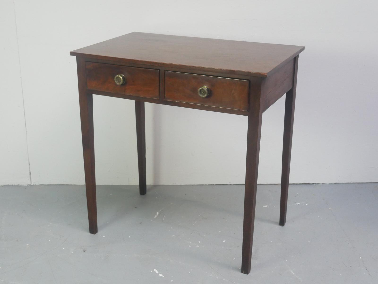 Small Georgian Side Table (75cm Wide) (1 of 10) Small Georgian Side Table (75cm Wide) (1 of 10)