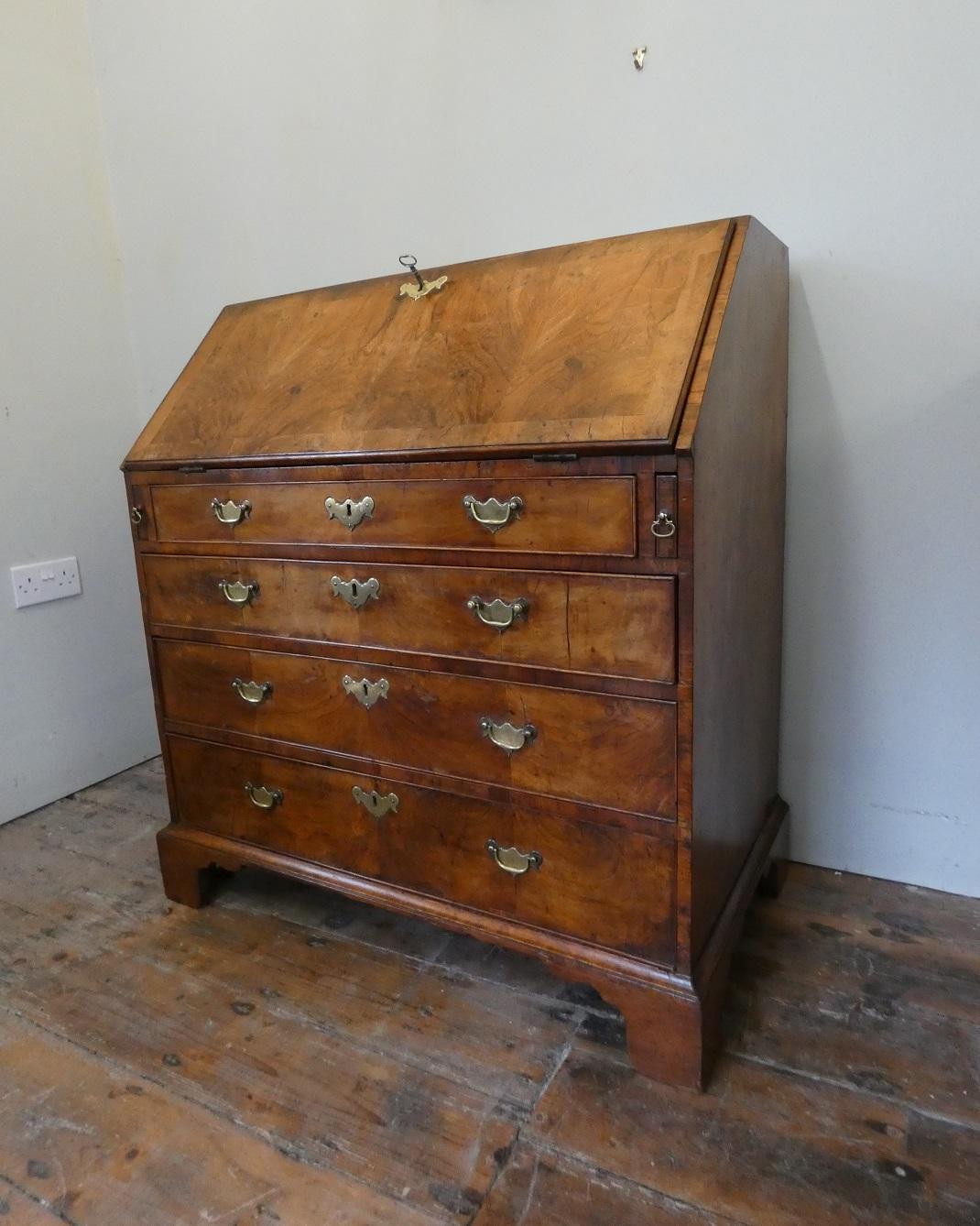 English 18th Century Walnut Bureau (1 of 19) English 18th Century Walnut Bureau (1 of 19)