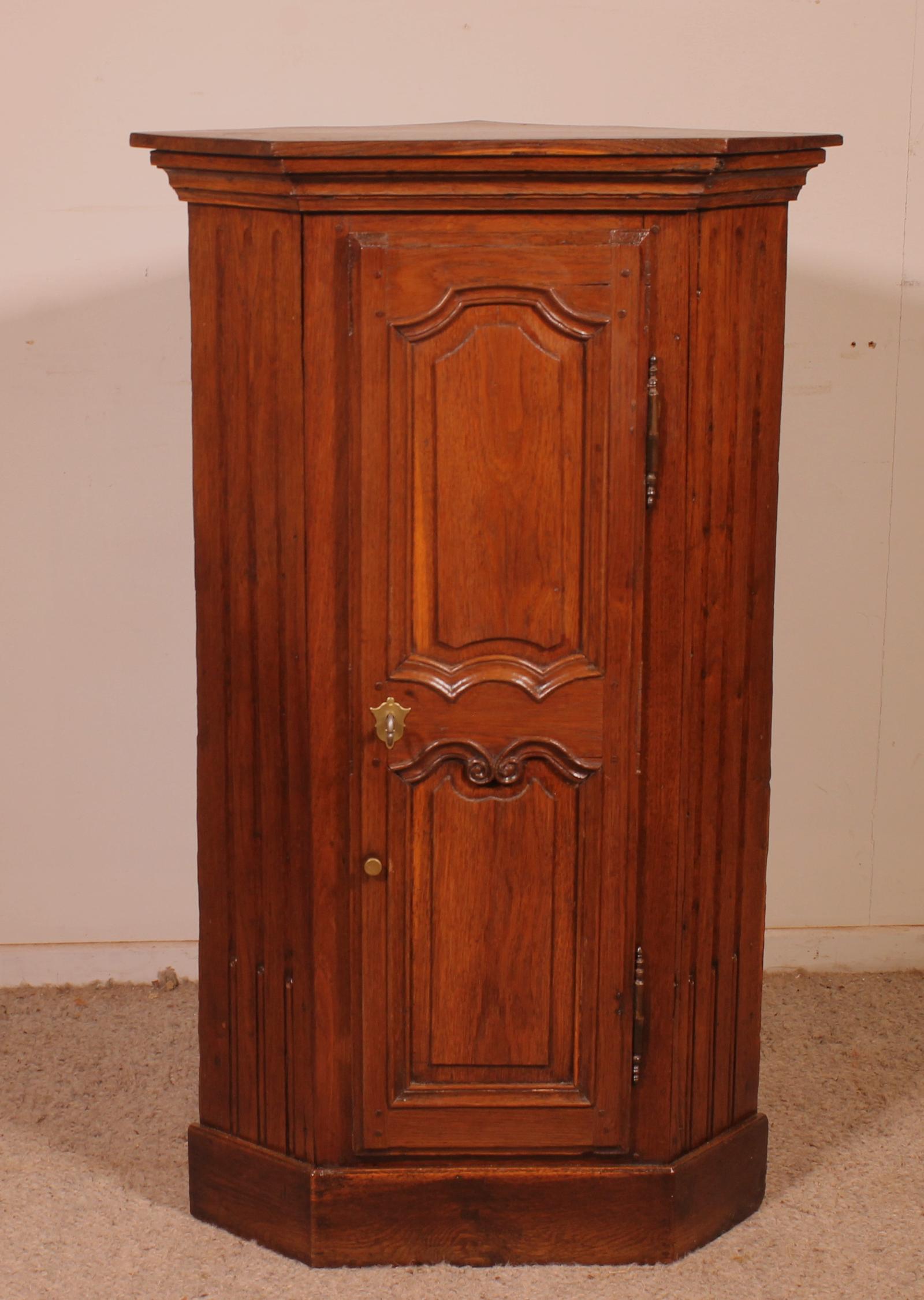 Louis XV Period Corner Cabinet - 18th Century (1 of 8) Louis XV Period Corner Cabinet - 18th Century (1 of 8)