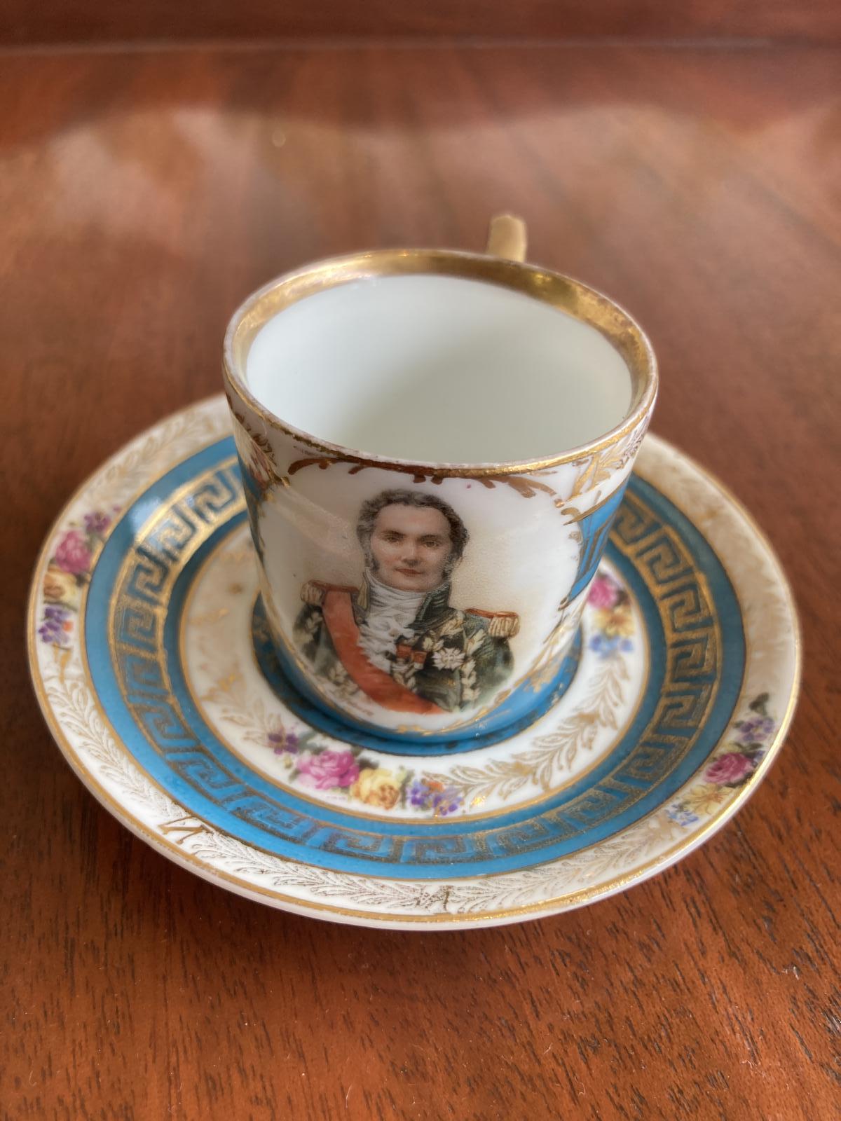 19th Century Vienna Porcelain Cup & Saucer (1 of 5) 19th Century Vienna Porcelain Cup & Saucer (1 of 5)